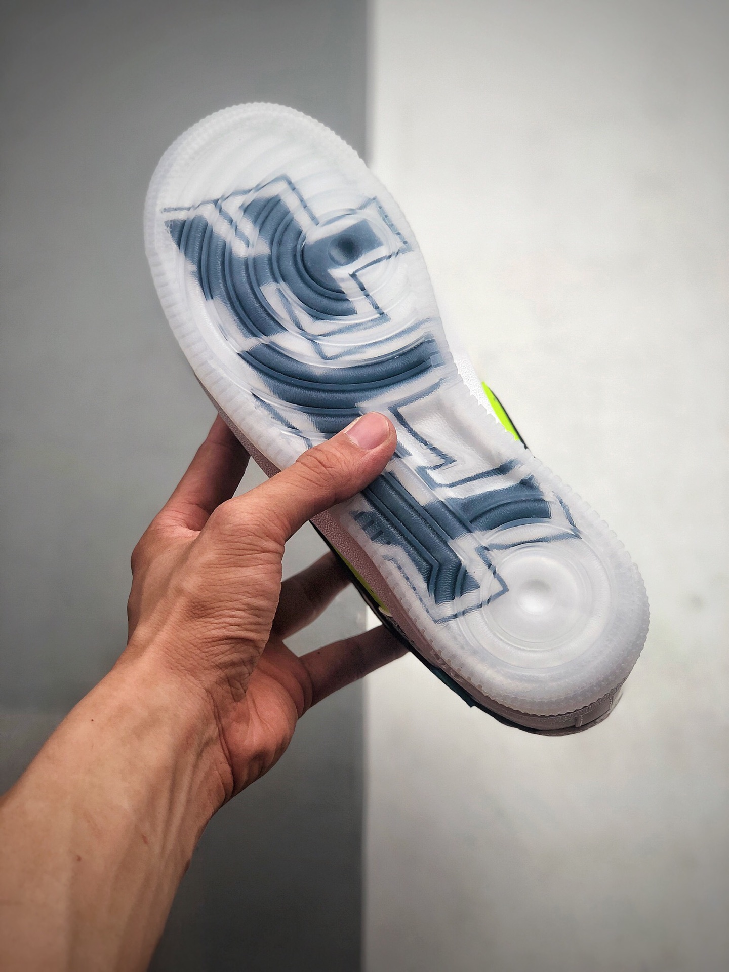 230 Nike Air Force 1 空军一号低帮运动休闲板鞋  货号：DA1343-117