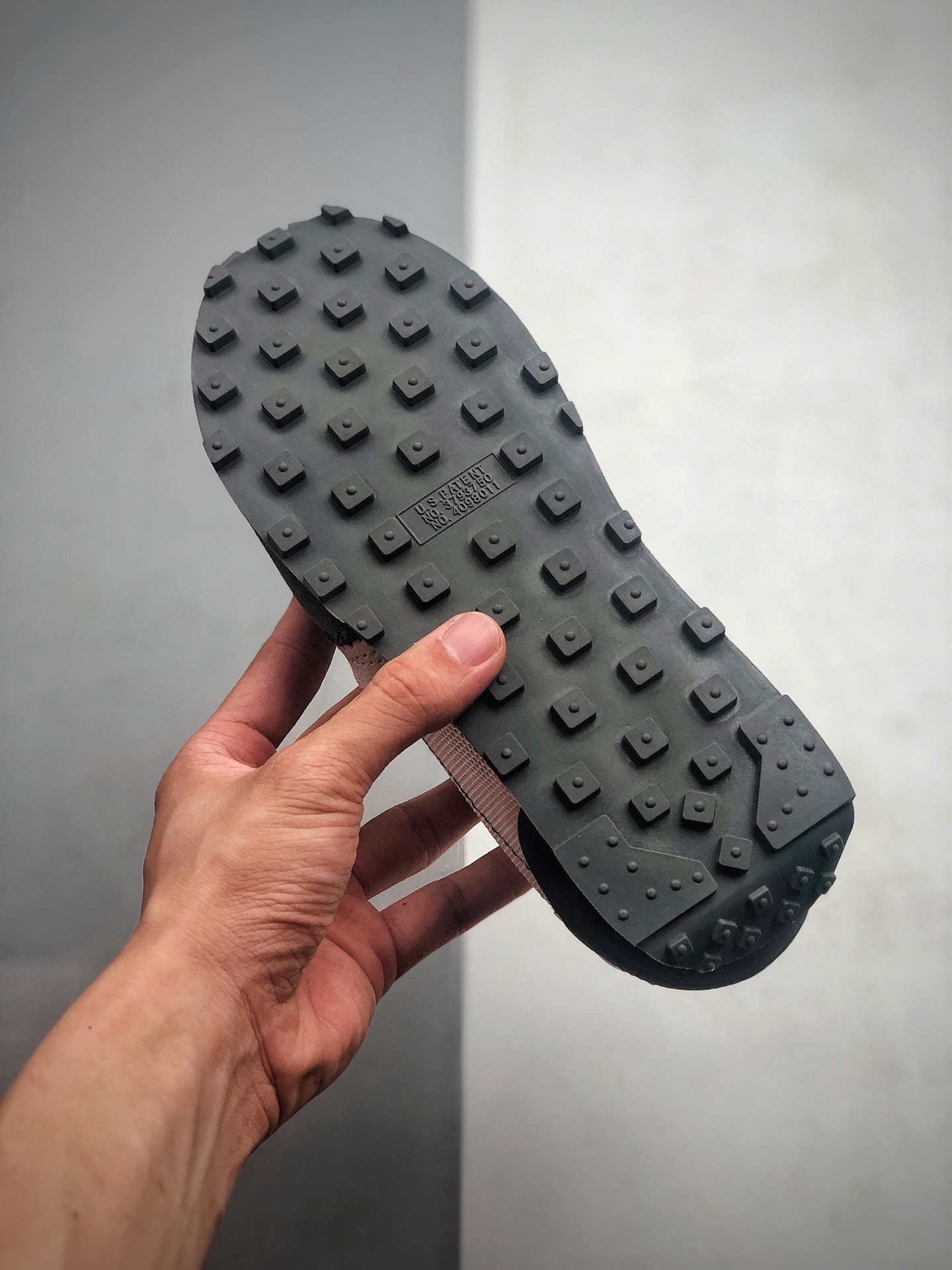 特价170 Nike Dbreak SP 从 Nike 内部档案门部存放的大量样鞋品型为灵感货号：CJ1156-100