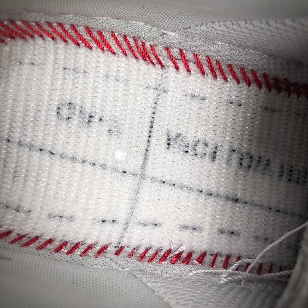 200 Nike Air Force 1 空军一号低帮运动休闲板鞋  货号：CJ4092-002