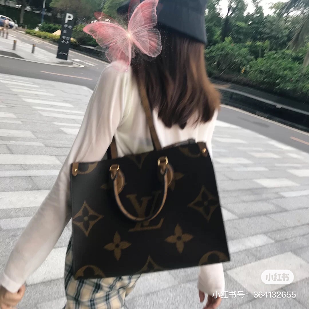 Onthego小号 夏季的搭配
你离不开它