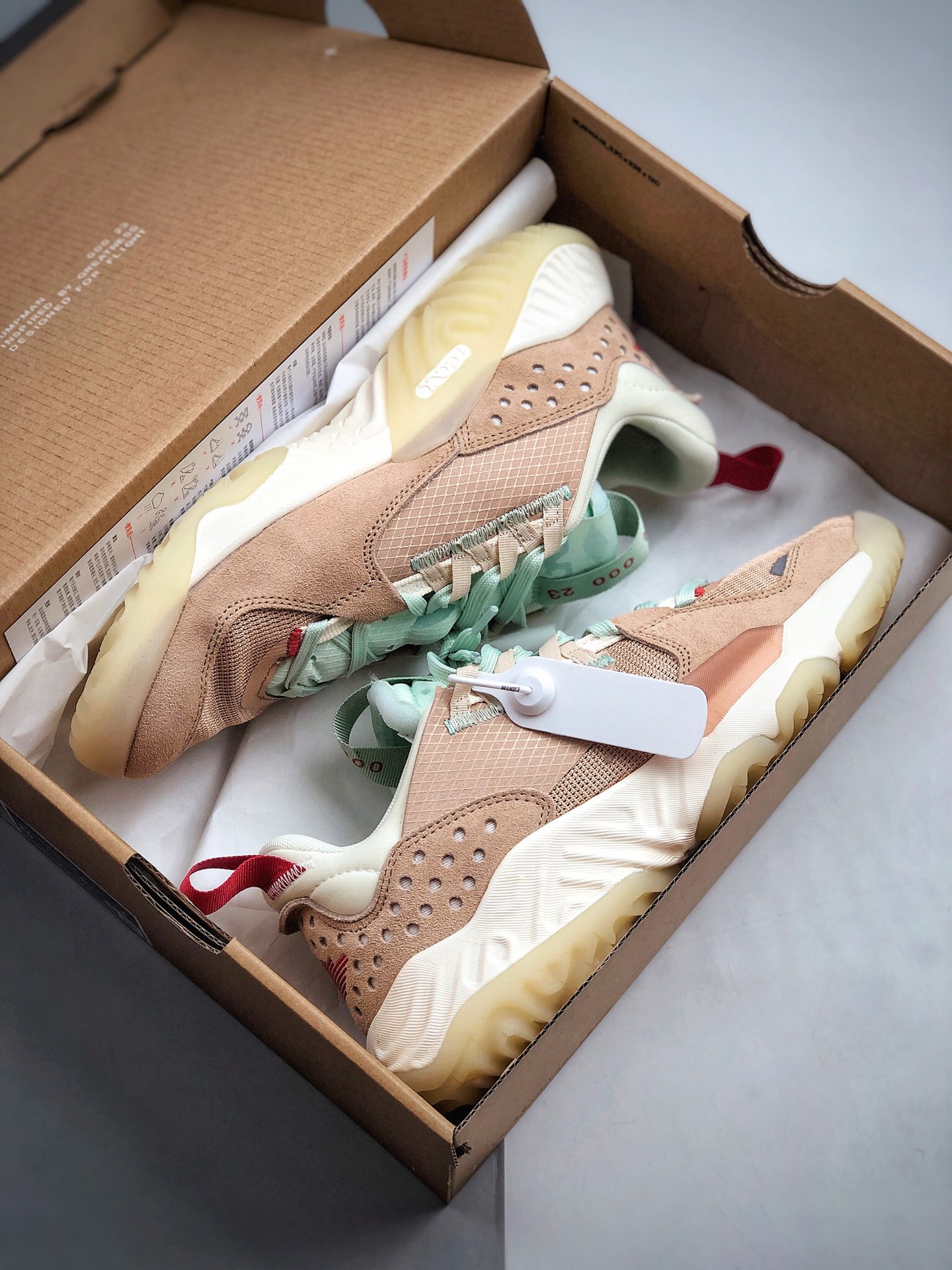 240  陈冠希主刀亲自设计 Jordan Delta React 米白黑 CD6109-200