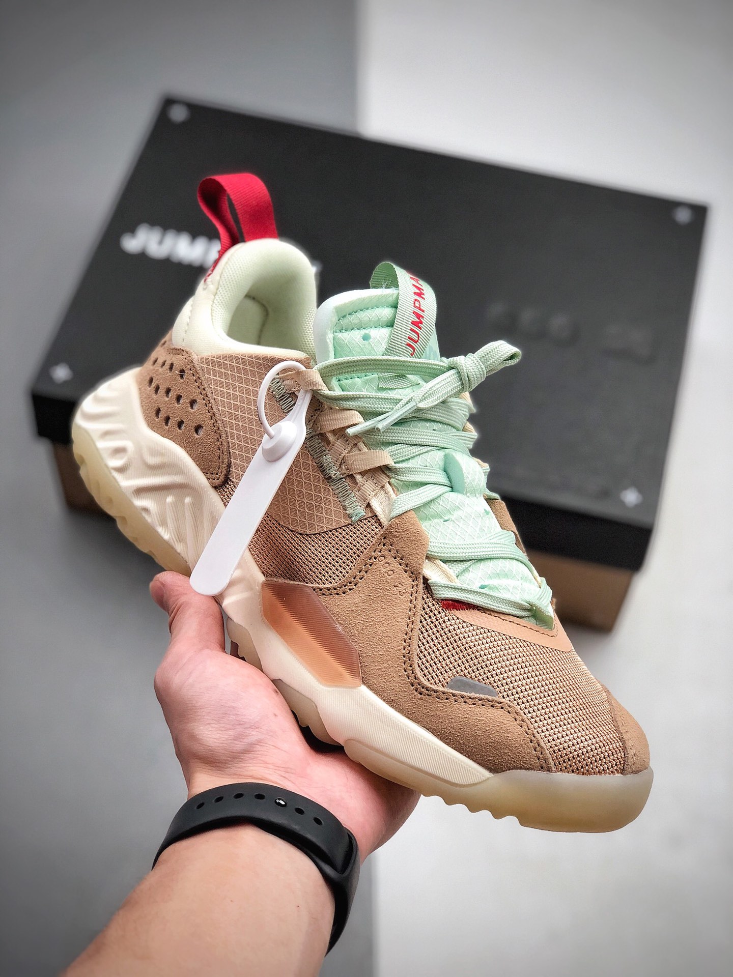 240  陈冠希主刀亲自设计 Jordan Delta React 米白黑 CD6109-200