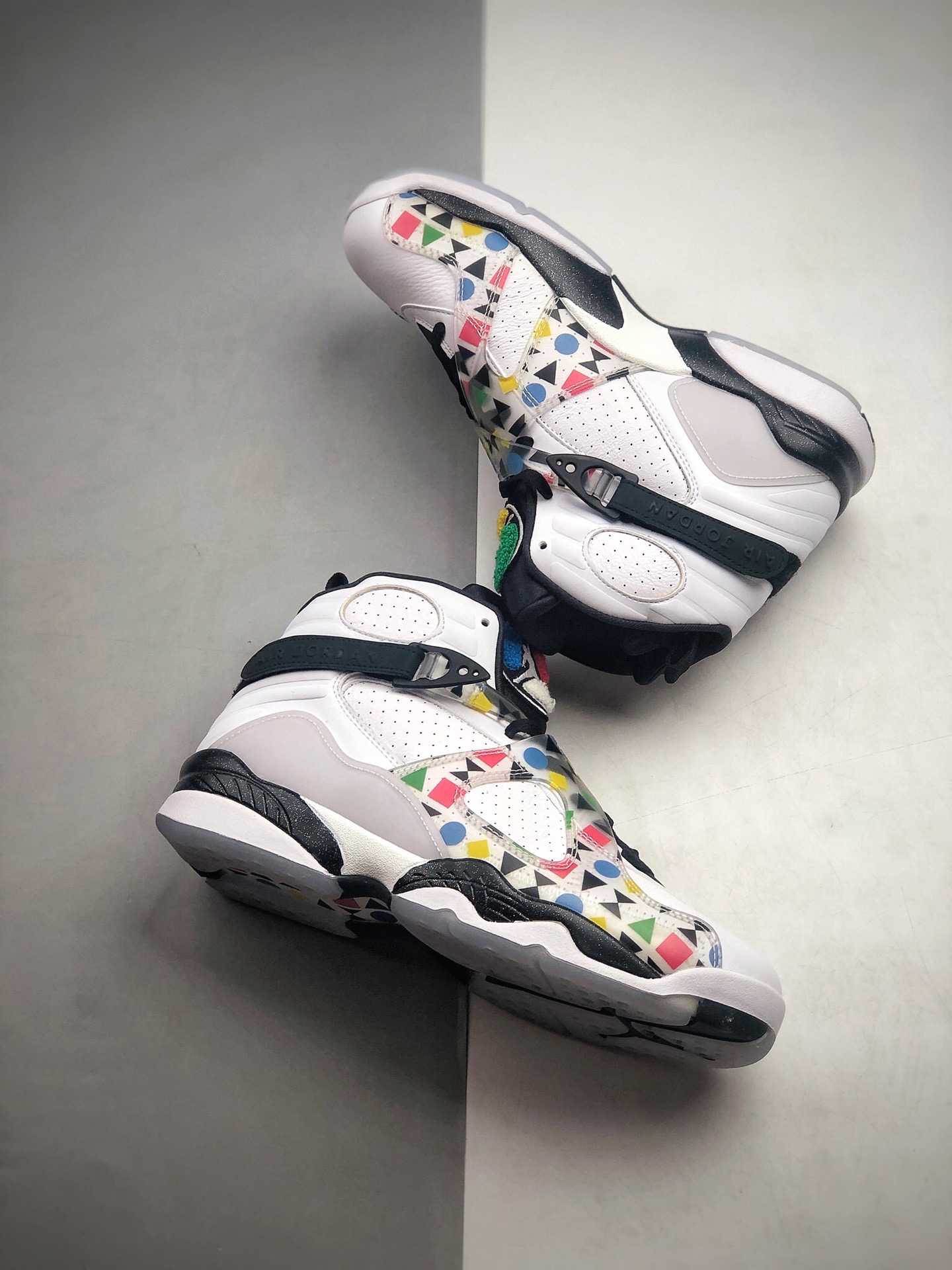 460 Air Jordan 8 ”Quai 54”彩色图案 法国的 Quai 54 街头篮球赛又要开锣了 Air Jordan 8 ”Quai 54”彩色图案CJ9218-100