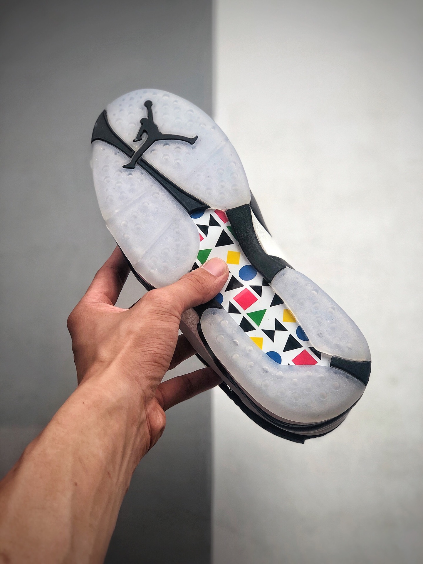 460 Air Jordan 8 ”Quai 54”彩色图案 法国的 Quai 54 街头篮球赛又要开锣了 Air Jordan 8 ”Quai 54”彩色图案CJ9218-100