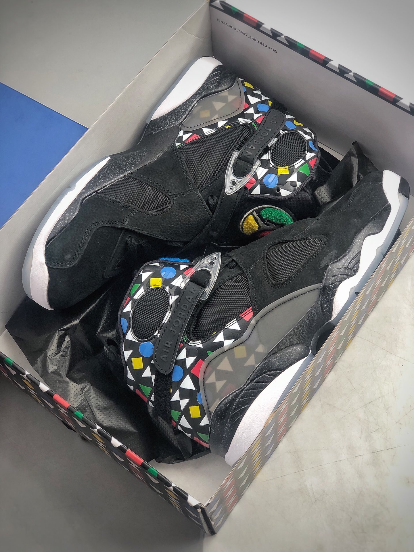 460 Air Jordan 8 ”Quai 54”彩色图案 法国的 Quai 54 街头篮球赛又要开锣了 Air Jordan 8 ”Quai 54”彩色图案 CJ9218-001