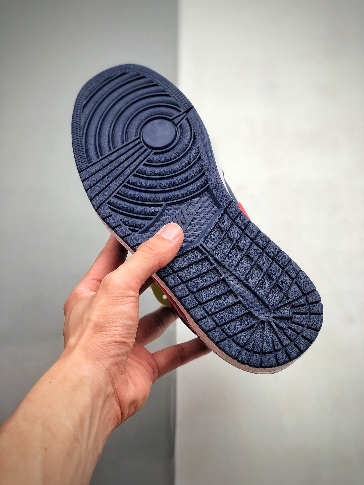 200 全新版本 Air Jordan 1 Low AJ1 乔1头层低帮文化休闲运动板鞋 货号：CZ8454-400