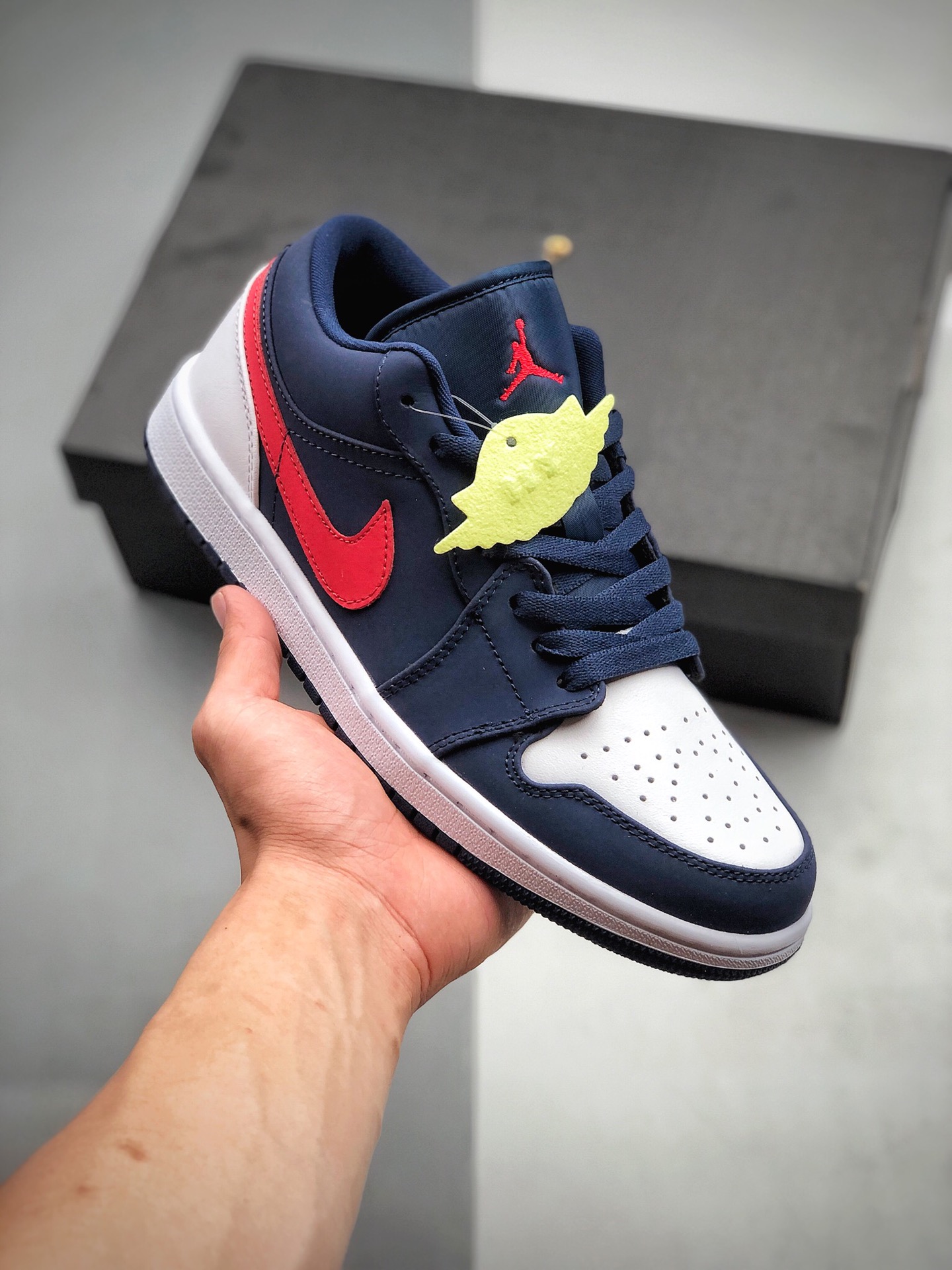 200 全新版本 Air Jordan 1 Low AJ1 乔1头层低帮文化休闲运动板鞋 货号：CZ8454-400