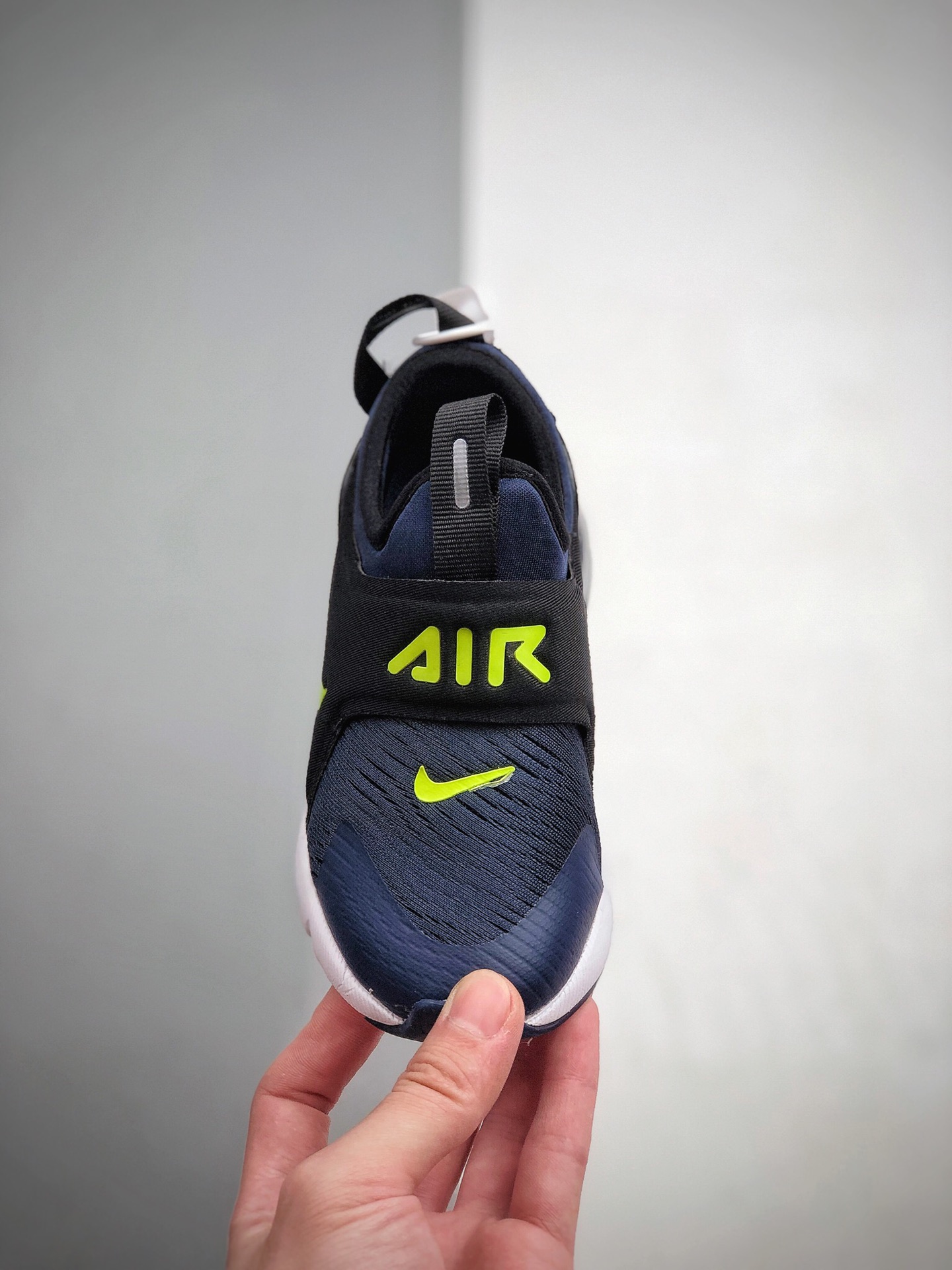 130  耐克NIKE  Air Max 270 童鞋贾卡网面透气半掌气垫跑步鞋