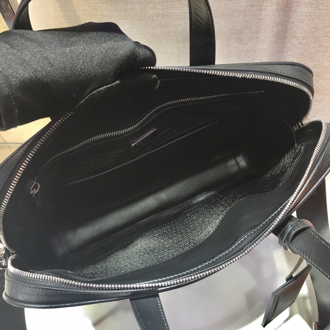 PRADA普拉达进口Saffiano十字纹牛皮公文包2VE368