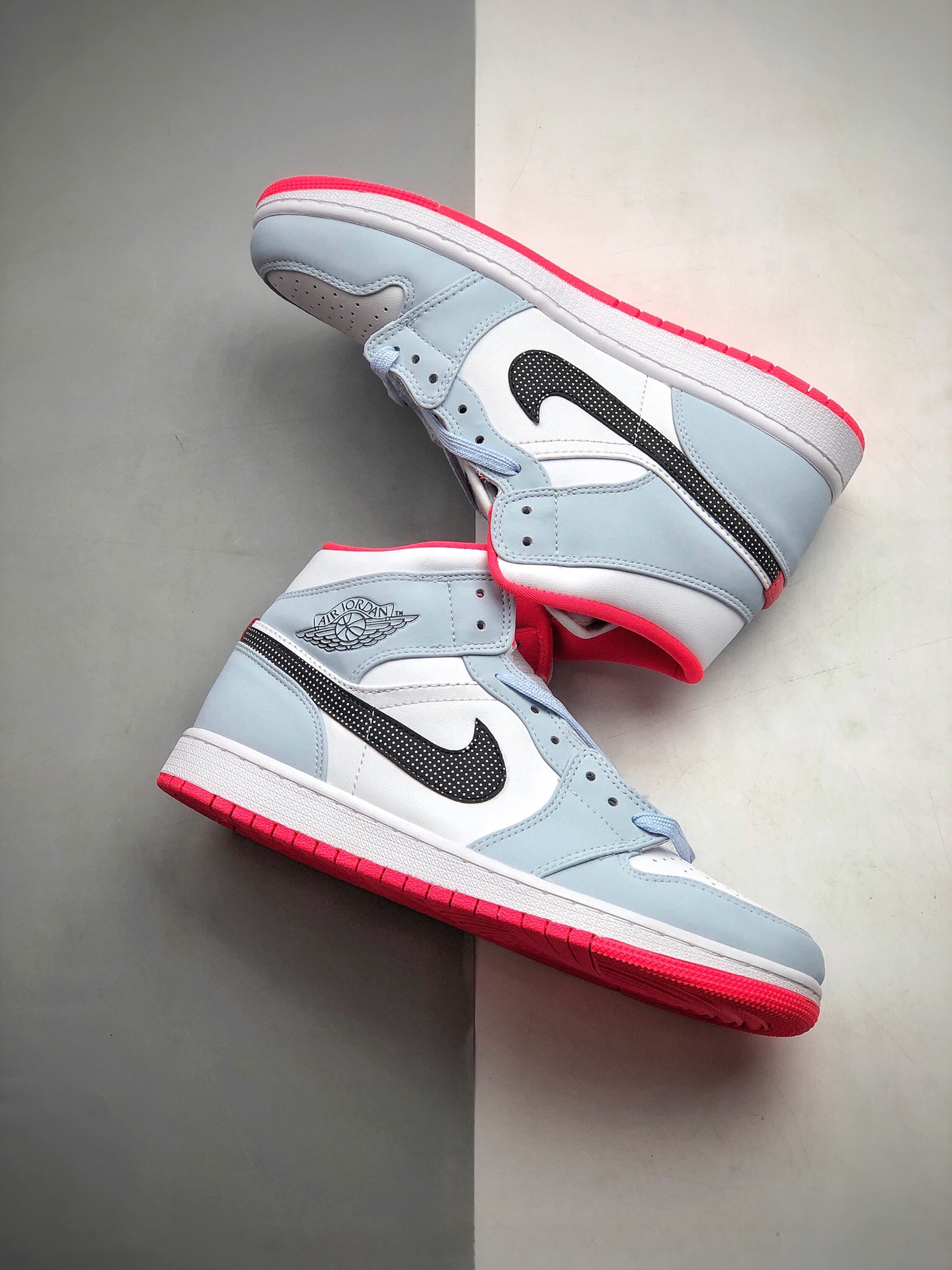 250 真标头层带半码（sc） Air Jordan 1 Mid GS 中帮 冰蓝 AJ1 乔丹1代 aj1 乔1 中邦 白浅蓝 乔555112-400