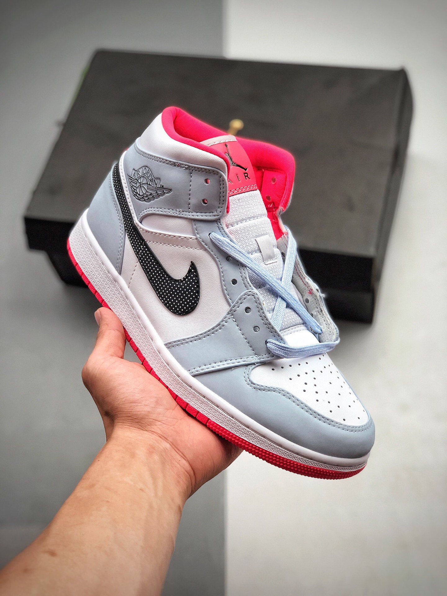 250 真标头层带半码（sc） Air Jordan 1 Mid GS 中帮 冰蓝 AJ1 乔丹1代 aj1 乔1 中邦 白浅蓝 乔555112-400