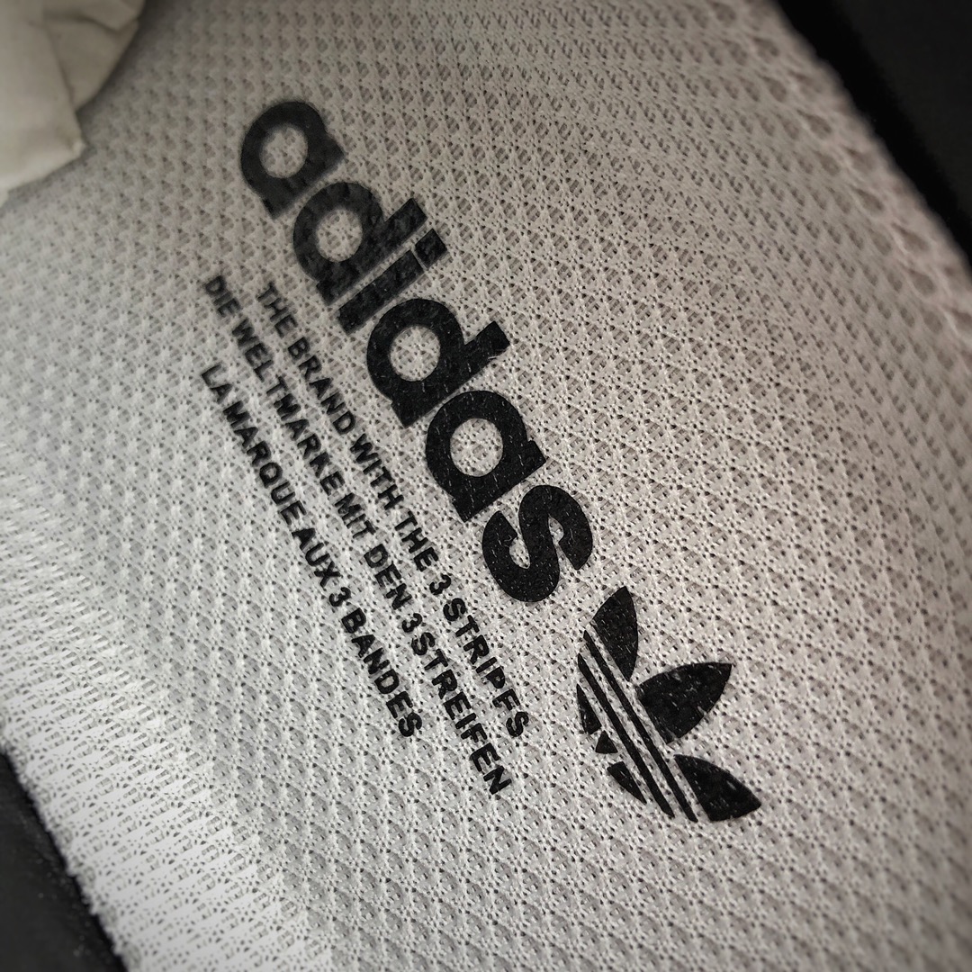 160 阿迪达斯Adidas AD Originals SUPERSTAR W 贝壳头半拖 一脚蹬 懒人鞋  经典百搭休闲运动一脚蹬小白板鞋 FX0528