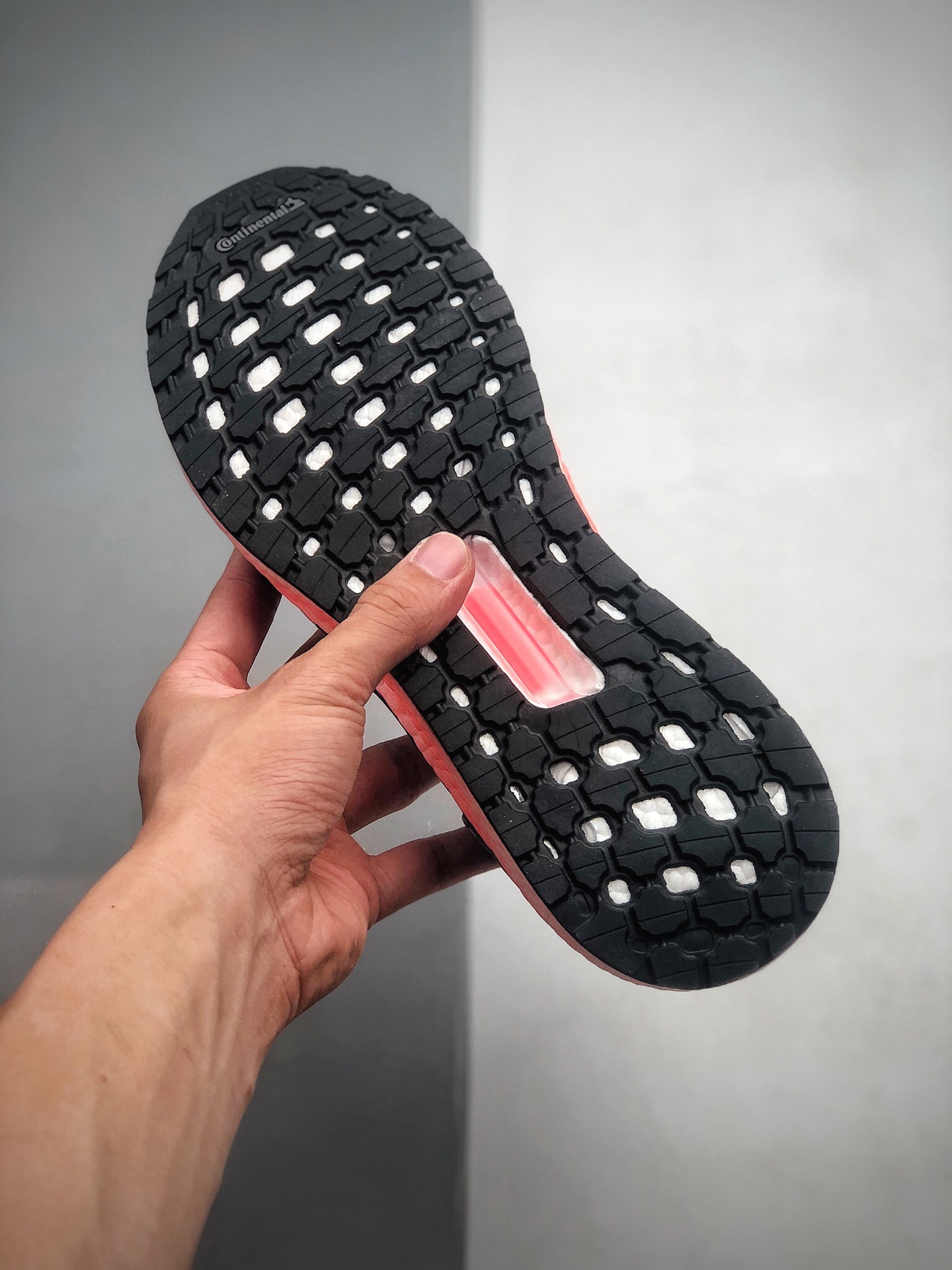 190  公司级阿迪达斯Adidas ULTRABOOST PB 袜套式针织鞋面休闲运动慢跑鞋 全新鞋面缝线补强Torsion Spring抗扭转系统 EF0893