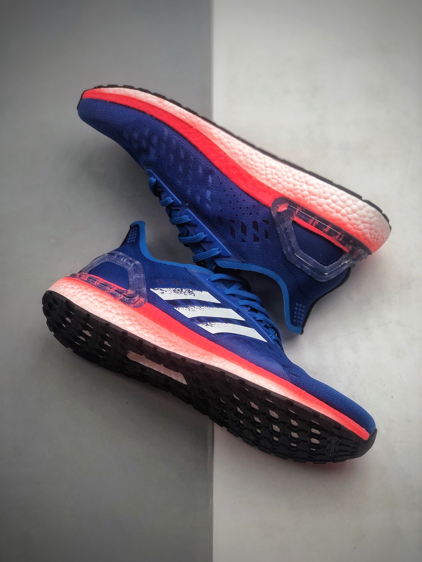 190  公司级阿迪达斯Adidas ULTRABOOST PB 袜套式针织鞋面休闲运动慢跑鞋 全新鞋面缝线补强Torsion Spring抗扭转系统 EF0893