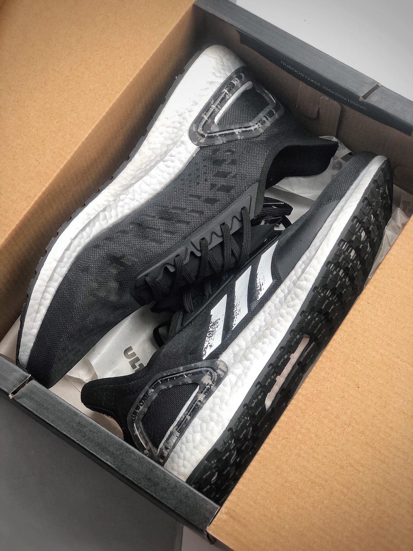 190  公司级阿迪达斯Adidas  ULTRABOOST   PB 袜套式针织鞋面休闲运动慢跑鞋 EG0428