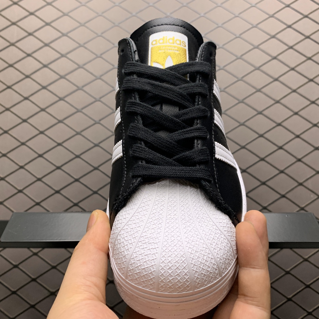 160 Adidas 阿迪达斯 Superstar 贝壳头休闲半拖 FX0528