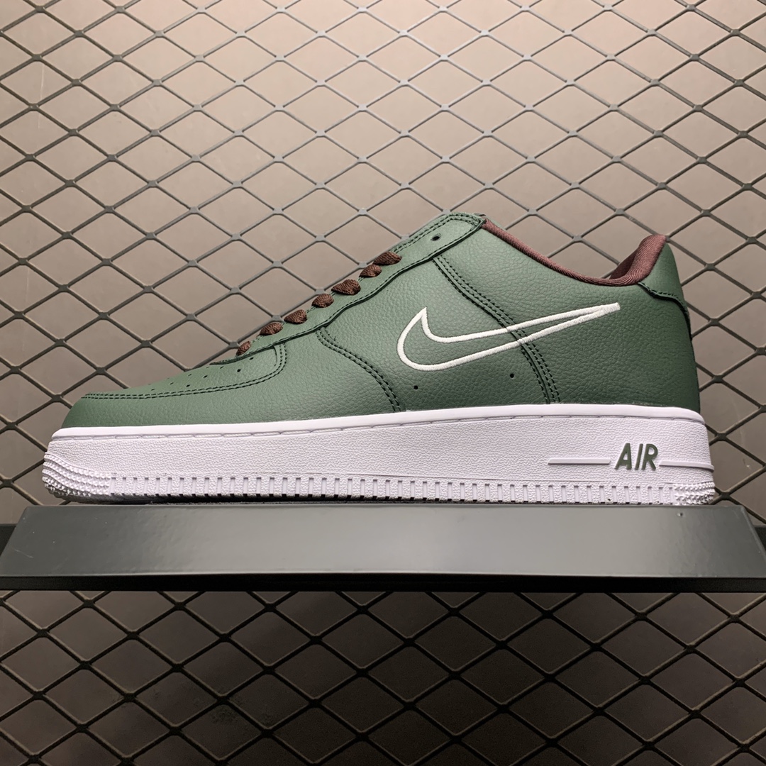 180 Nike Air Force 1 空军一号低帮运动休闲板鞋 845053-300