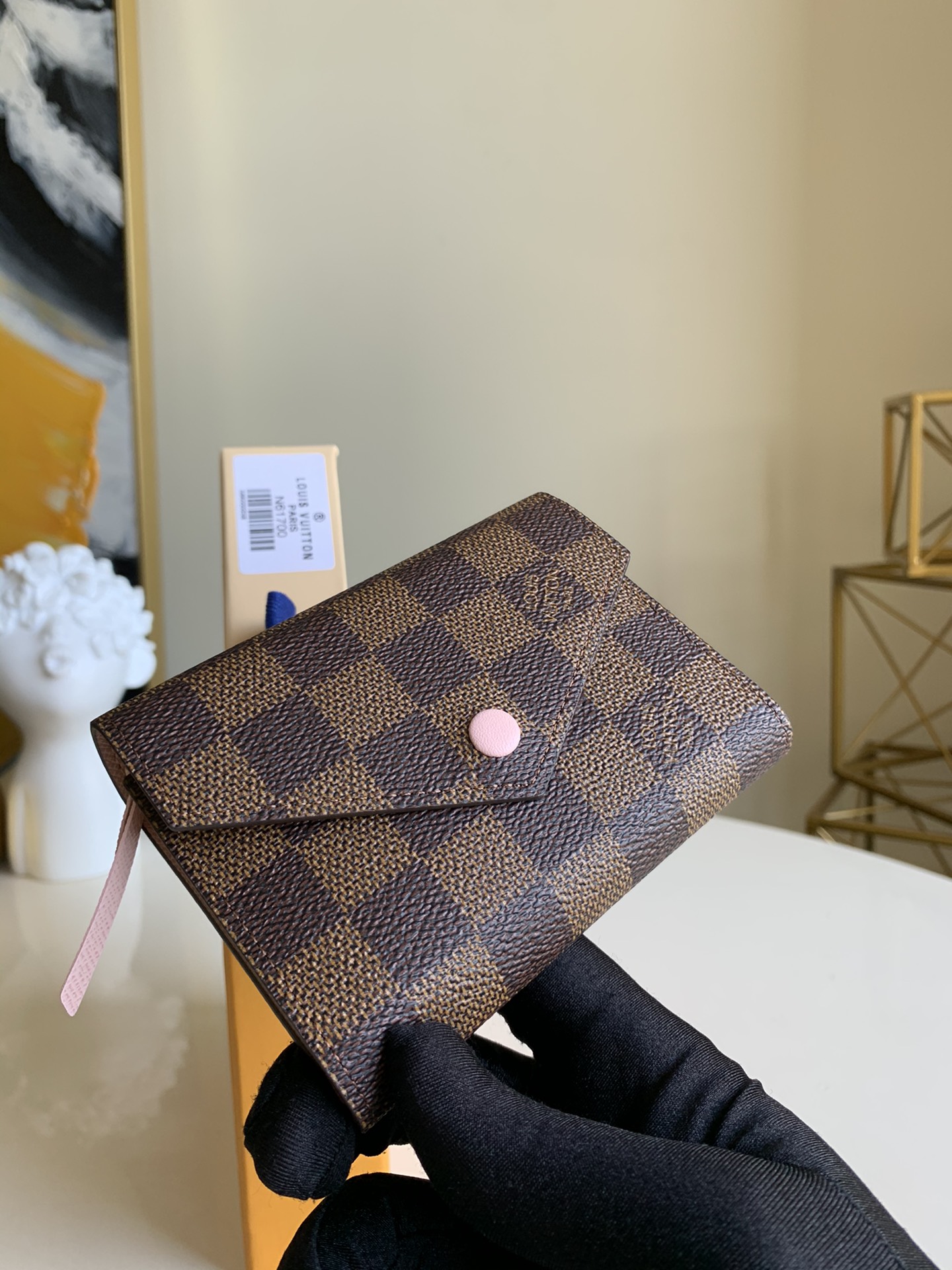 NO:395880,[Exclusive real shot N61700] The latest coded FL is not only for chips, but also pursues high quality. Classic pellet coffee grid. Three-fold wallet Doudou 12CM Y., LV [original leather], louis vuitton, wallets19860909【独家实拍N61700】最新编码FL不止于芯片 更追求高品质 经典颗粒咖啡格 三折钱包豆豆12CM Y.,LV【原厂皮】,louis vuitton,wallets,Bag