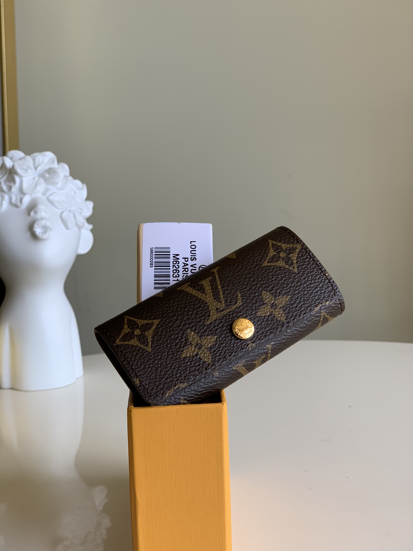 NO:395896,[Exclusive real-life M62631] The latest cycle code FL is not only for chips, but also pursues high quality, classic granule presbyterian materials 4QQ Keychain Y.,LV [original leather],louis vuitton,keychain19860909【独家实拍M62631】最新周期编码FL不止于芯片 更追求高品质 经典颗粒老花料 4扣扣钥匙扣 Y.,LV【原厂皮】,louis vuitton,keychain,Bag