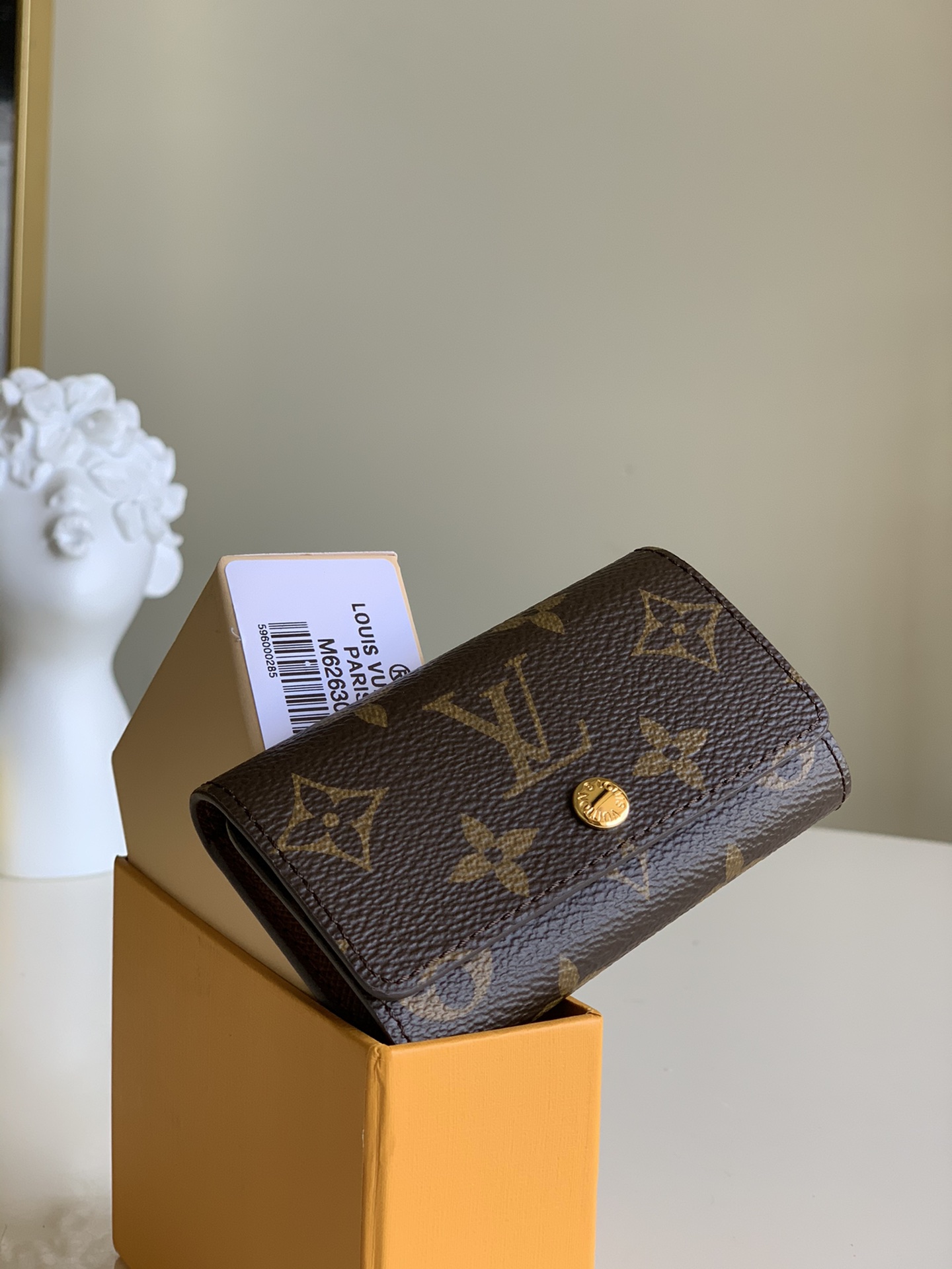 NO:395899,[Exclusive real-life M62630] The latest cycle code FL is not only for chips, but also pursues high quality, classic granule presbyterian materials 6QQ Keychain Y.,LV [original leather],louis vuitton,keychain19860909【独家实拍M62630】最新周期编码FL不止于芯片 更追求高品质 经典颗粒老花料 6扣扣钥匙扣 Y.,LV【原厂皮】,louis vuitton,keychain,Bag