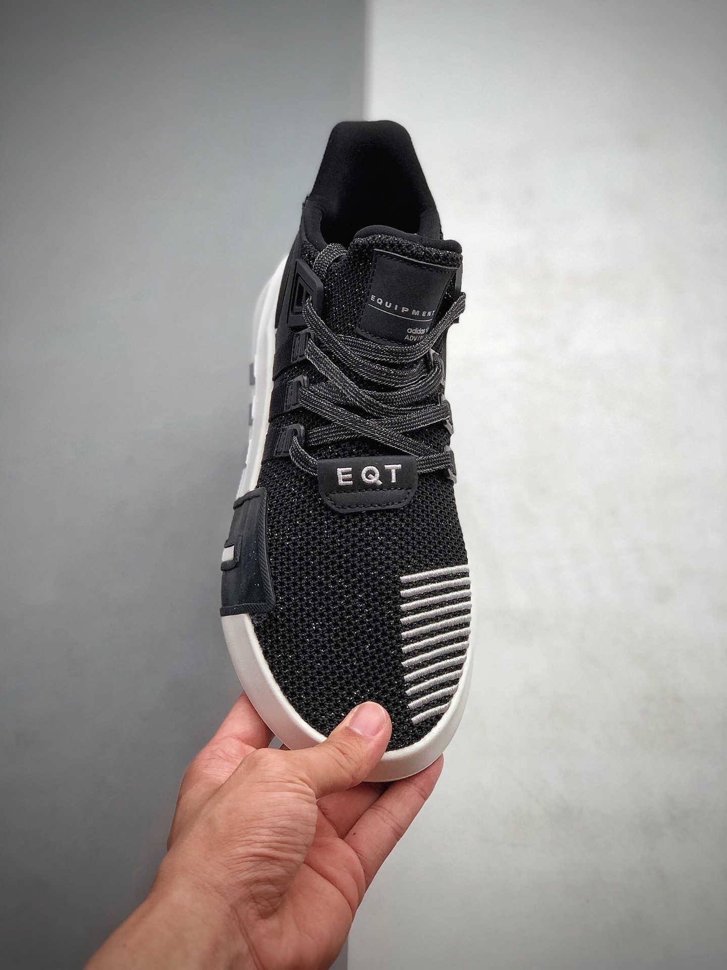 180 EVA轻量高弹大底三叶草新品Adidas EQT Basketball ADV 系列街头篮球短筒针织慢跑鞋
