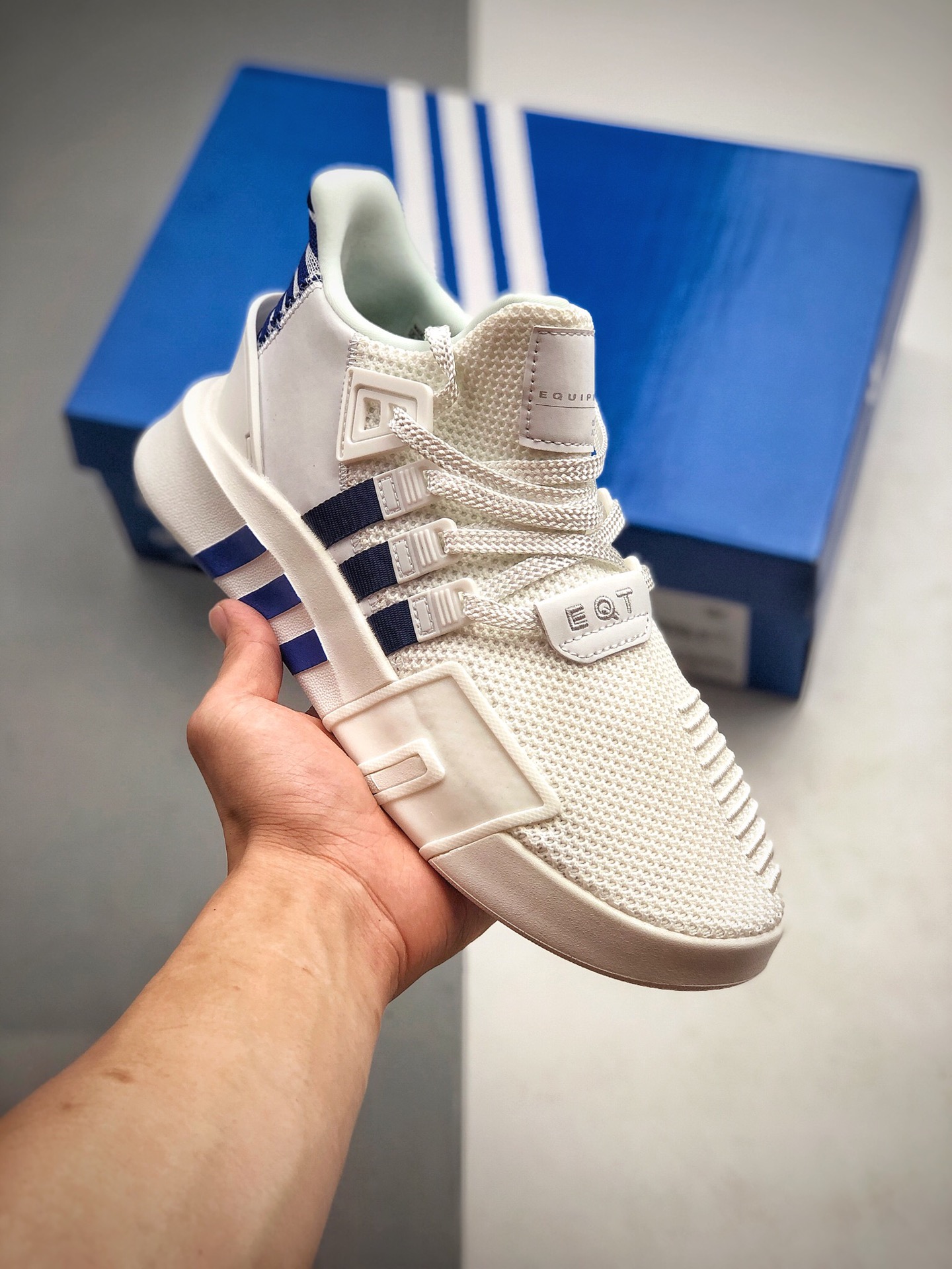 180 三叶草新品Adidas EQT Basketball ADV 系列街头篮球短筒针织慢跑鞋