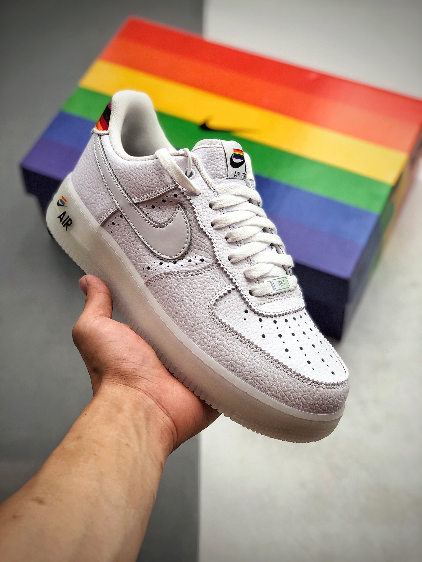 230 公司级 耐克空军一号 AF1 休闲板鞋 Nike Air Force 1 Betrue 彩虹CV0258-100