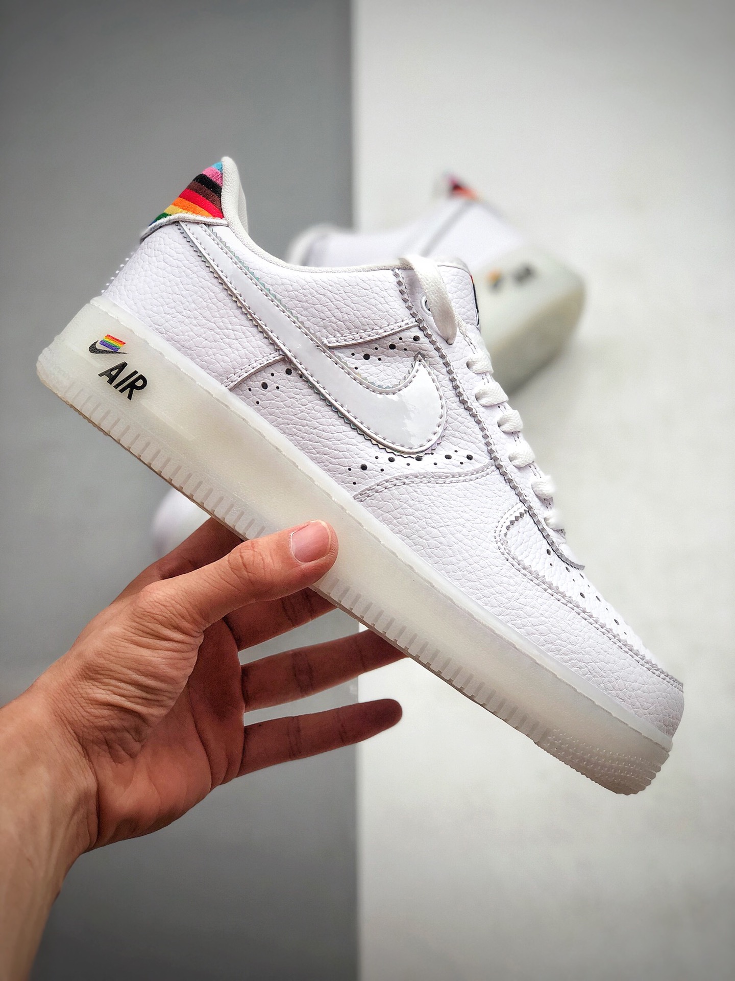 230 公司级 耐克空军一号 AF1 休闲板鞋 Nike Air Force 1 Betrue 彩虹CV0258-100