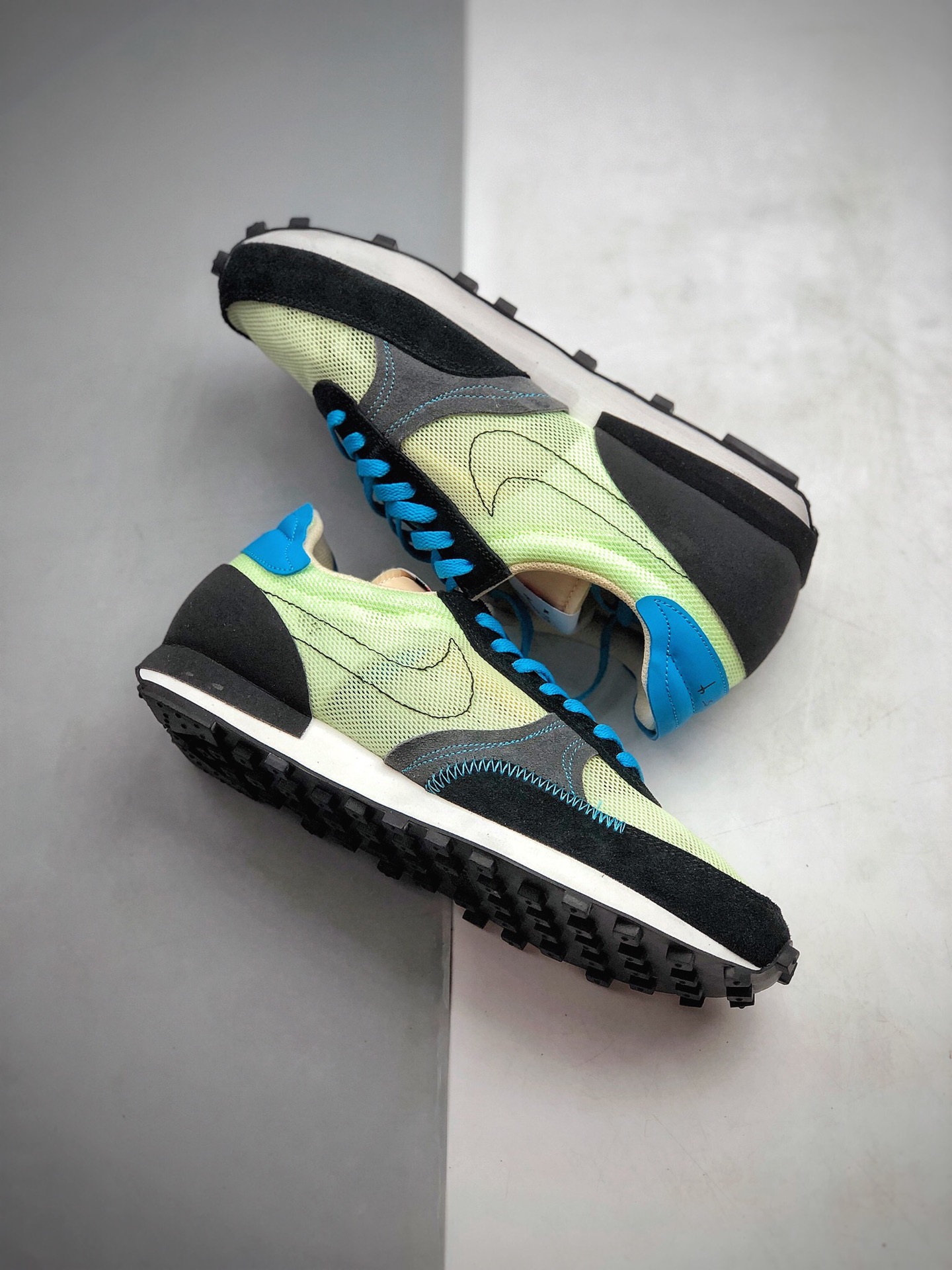 170  Nike Dbreak SP 从 Nike 内部档案门部存放的大量样鞋品型为灵感CJ7566-700
