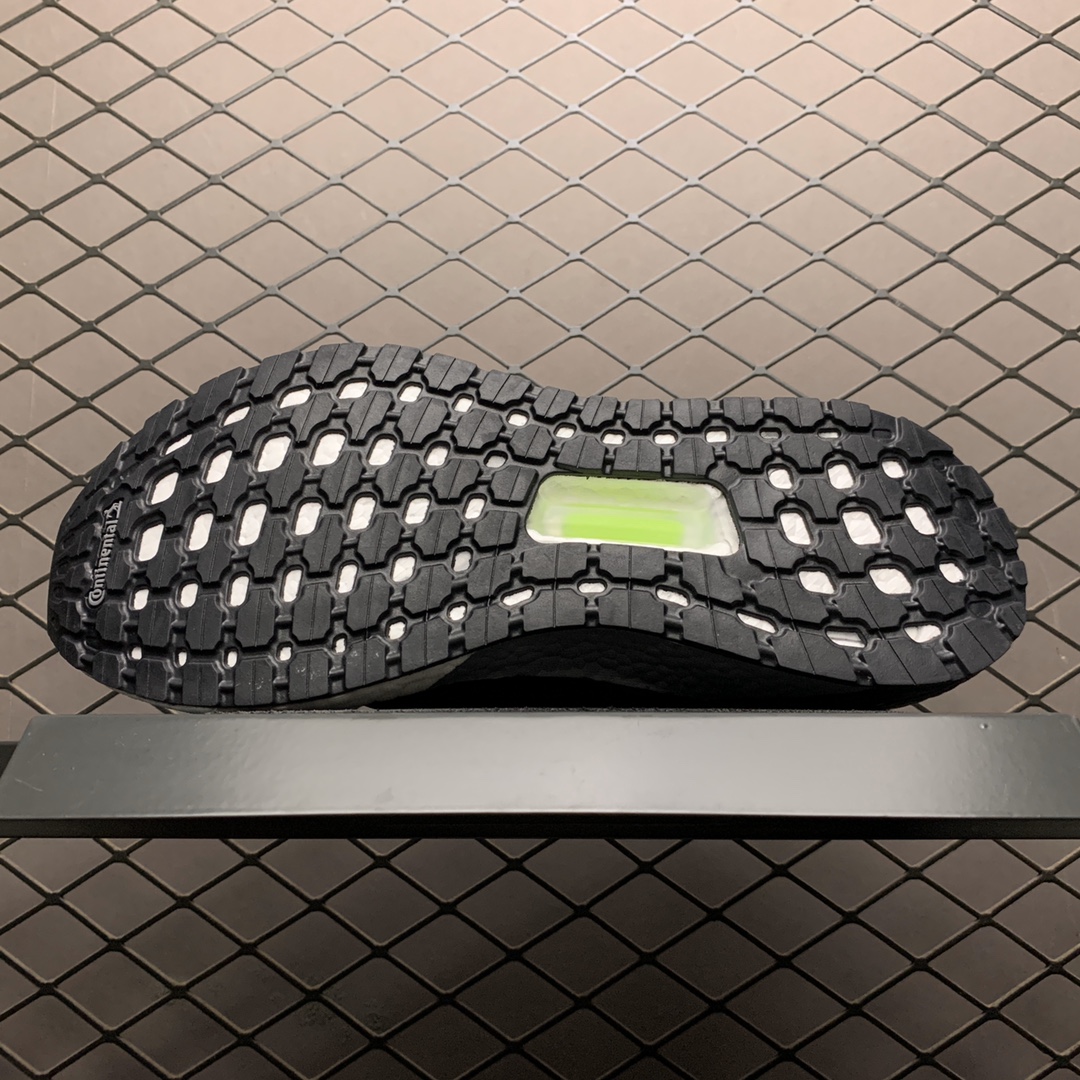 180 Adidas 阿迪达斯 Ultra Boost 20 超弹力爆米花中底 联名休闲跑步鞋 FY3452