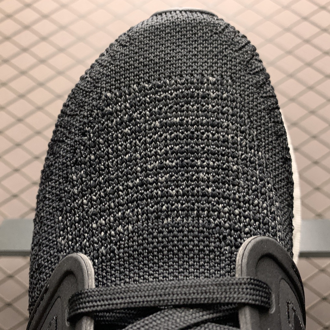180 Adidas 阿迪达斯 Ultra Boost 20 超弹力爆米花中底 联名休闲跑步鞋 FY3452