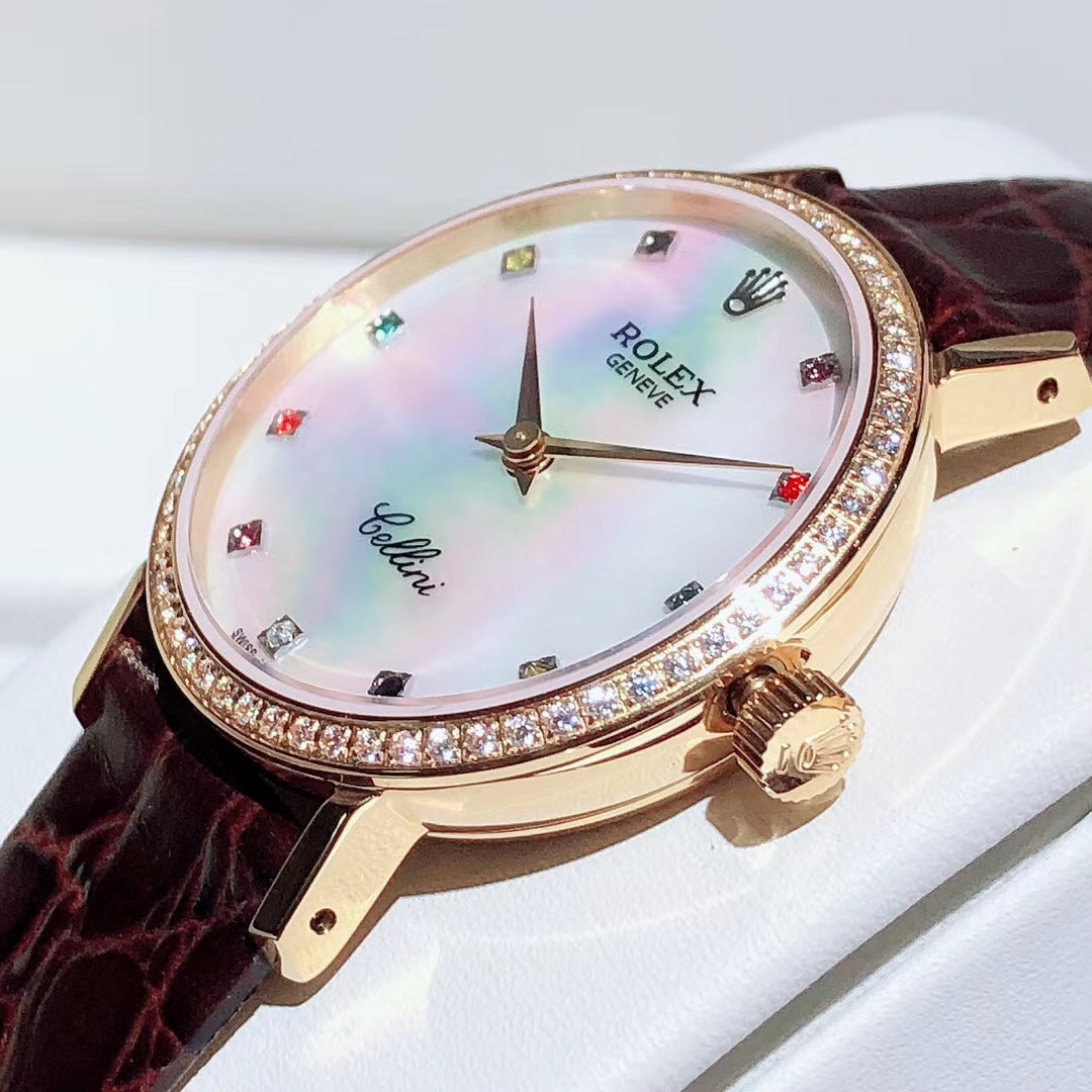 Rolex 高级腕表ROLEX 一见倾心 劳力士切利尼女款奢华版惊艳上市 表面镶嵌12颗施洛华世奇彩钻