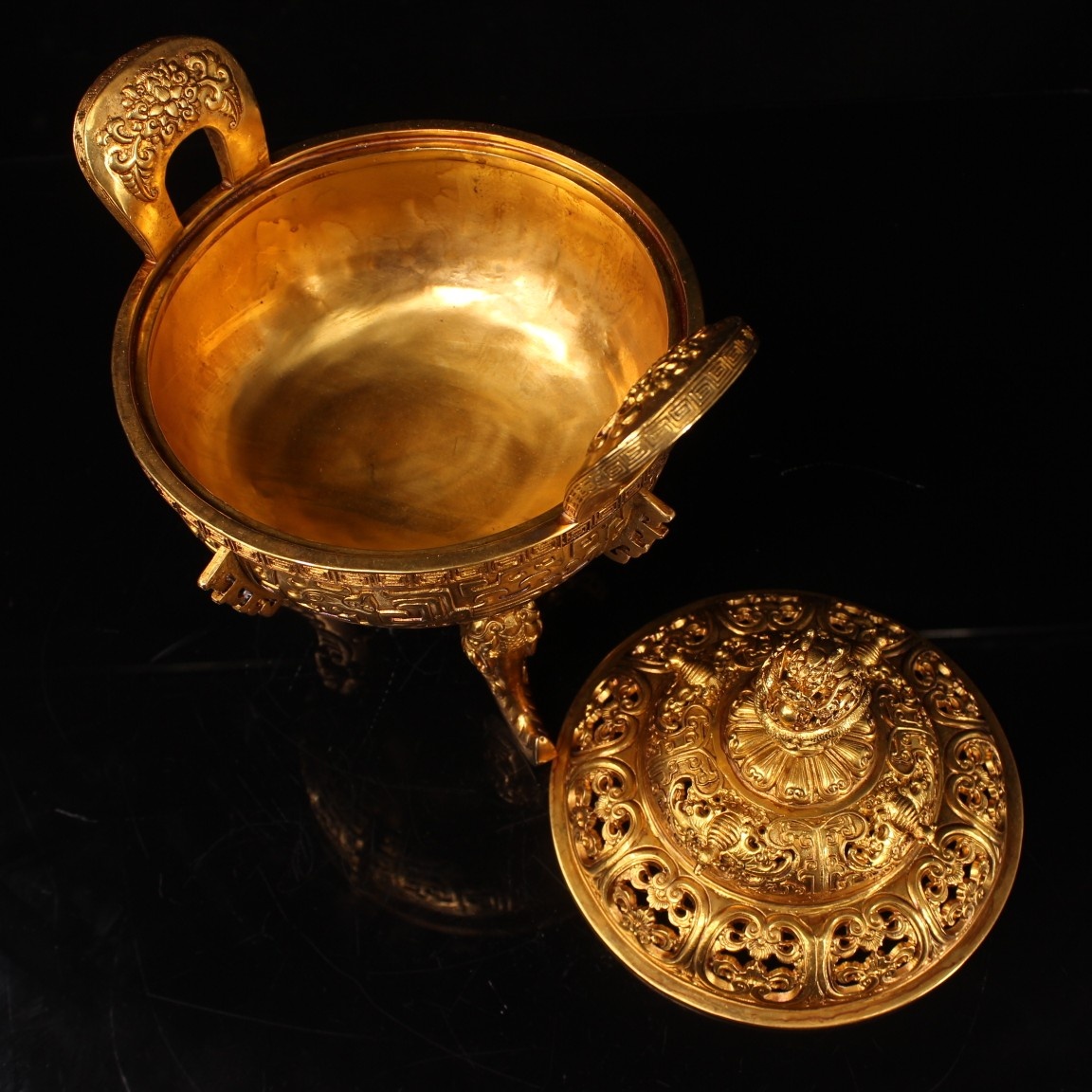 Treasure collection. Чашки династии мин.