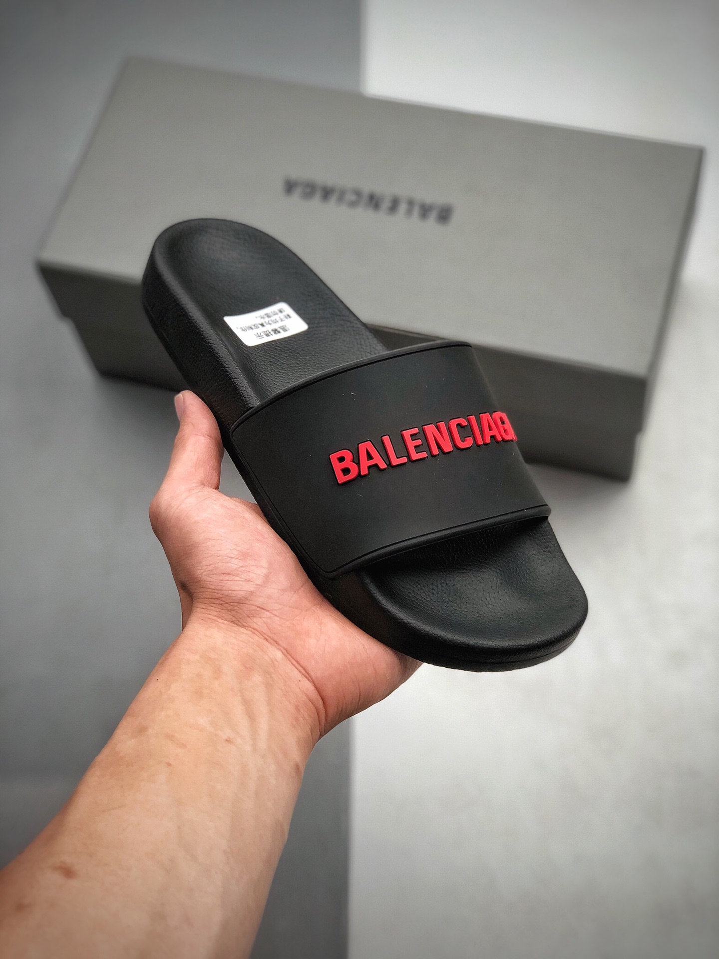 120  Balenciaga Logo Pool Slides 夏季时装周 2020ss新品