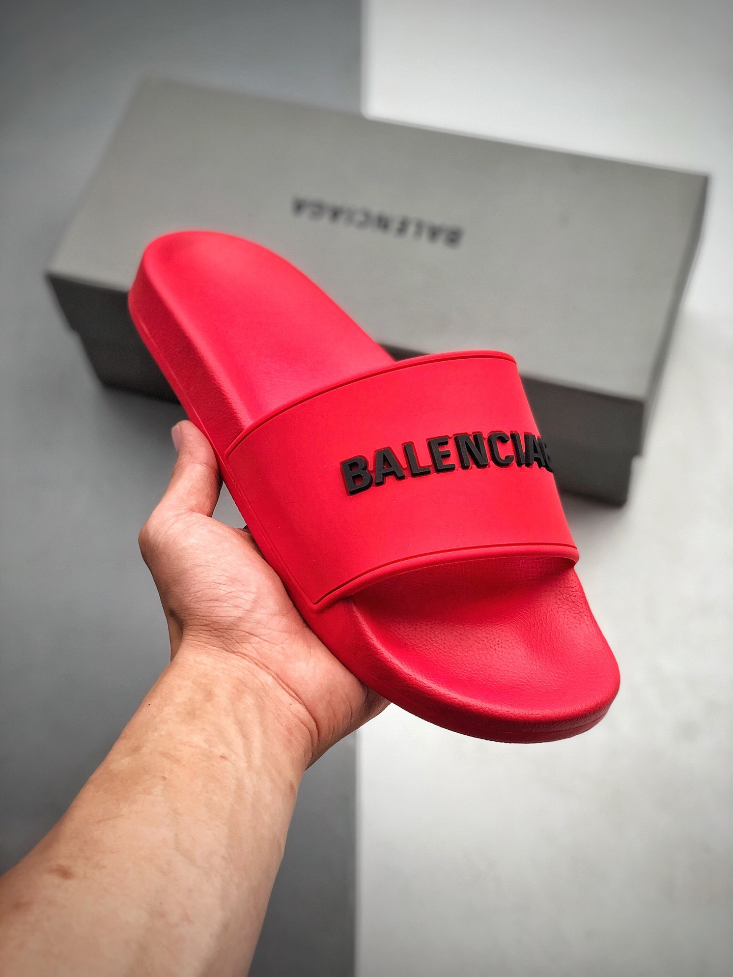 120  Balenciaga Logo Pool Slides 夏季时装周 2020ss新品