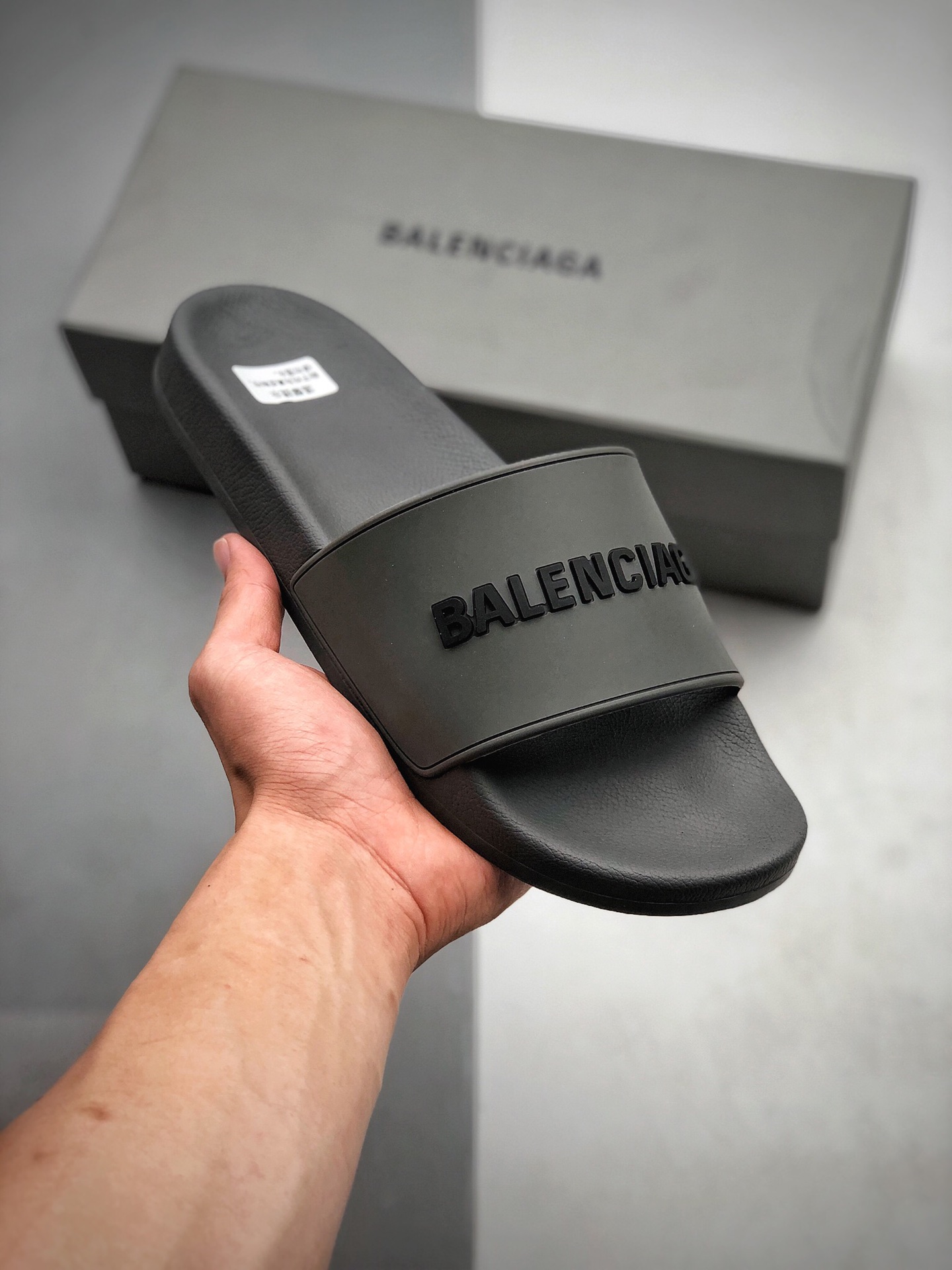 120  Balenciaga Logo Pool Slides 夏季时装周 2020ss新品