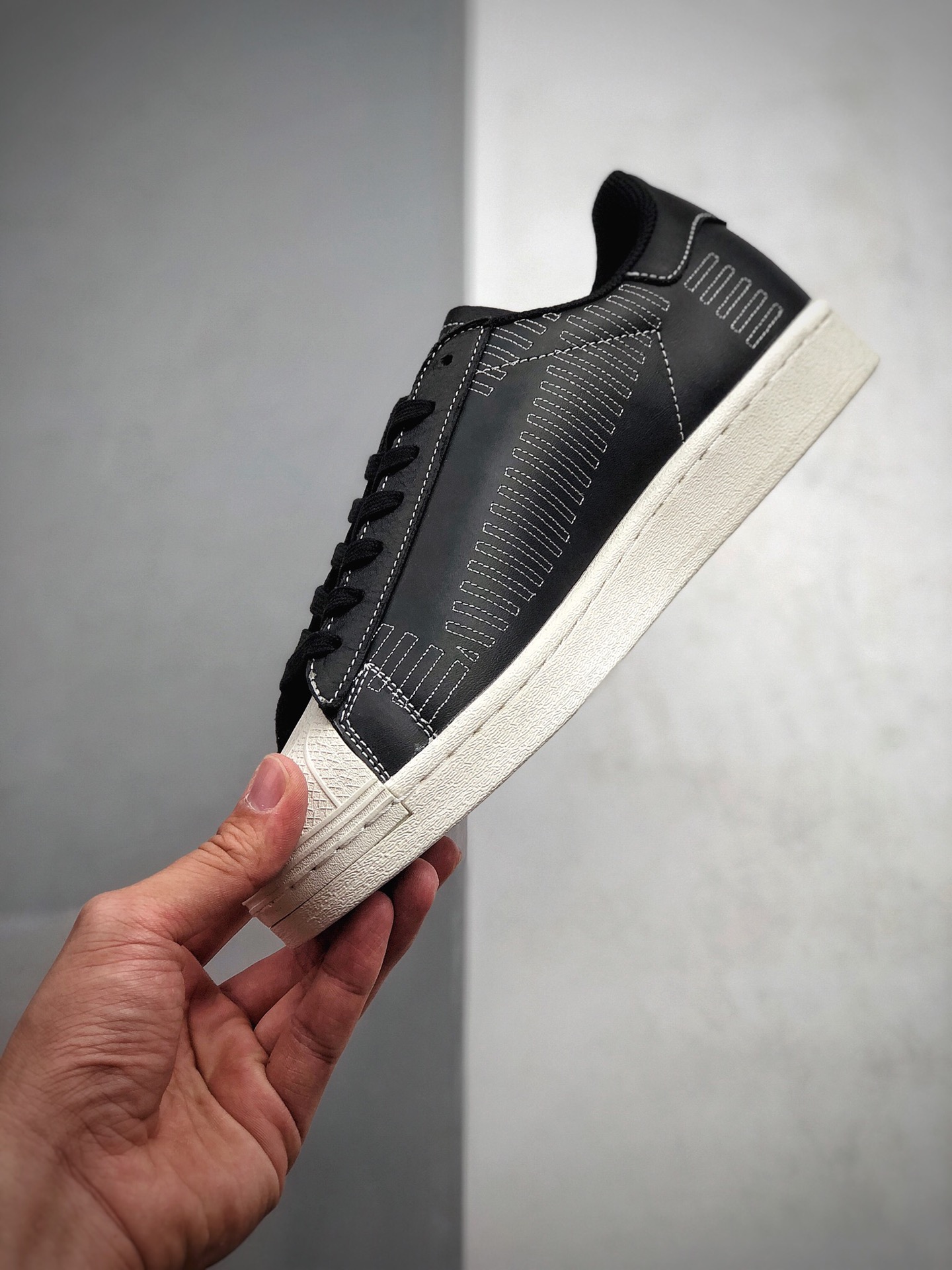 200  韩国原单 Adidas Originals SUPERSTAR W 日本涩谷奢侈品联名贝壳头 FV2833