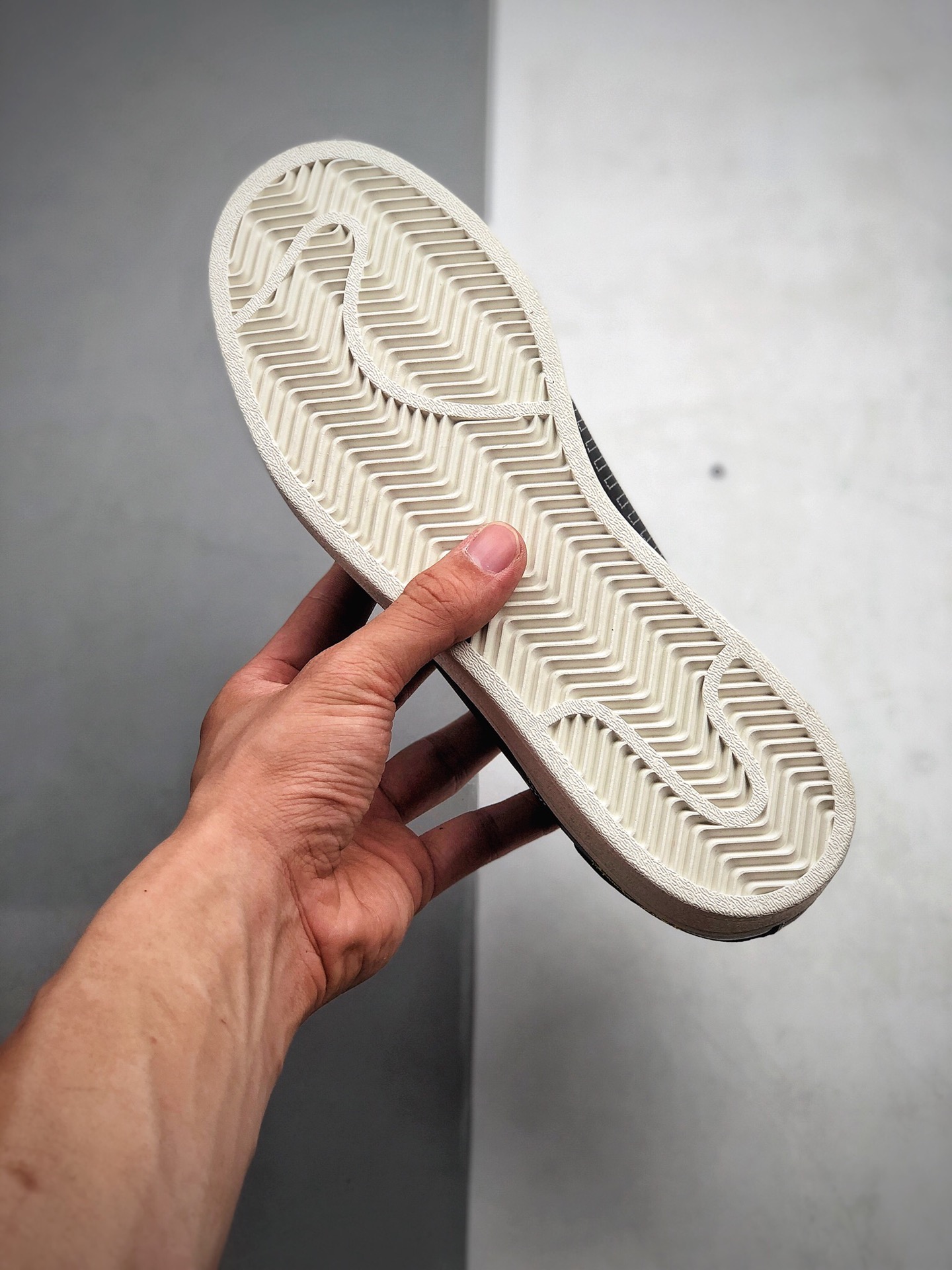 200  韩国原单 Adidas Originals SUPERSTAR W 日本涩谷奢侈品联名贝壳头 FV2833