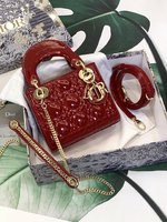 Dior Designer
 Bags Handbags Online China
 Gold Pink Rose Sewing Cowhide Patent Leather Lady Chains
