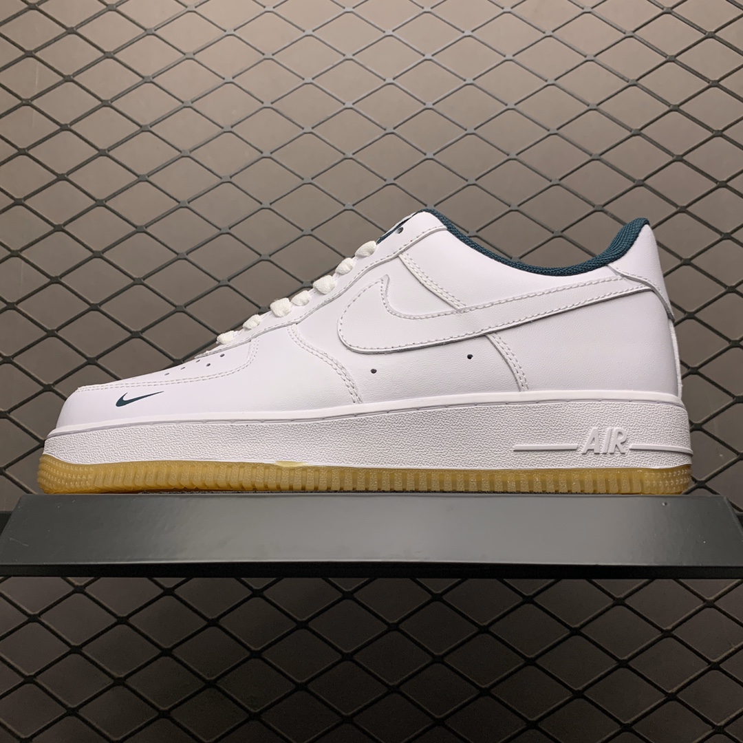180 Nike Air Force 1 空军一号低帮运动休闲板鞋 AO8761-981