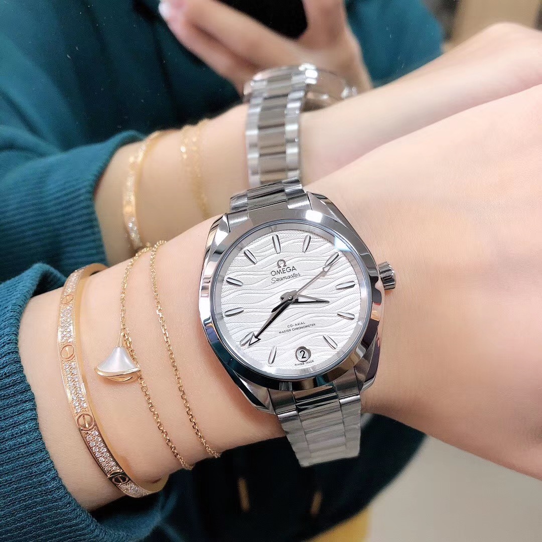 Omega 欧米茄海马系列女款6种表盘