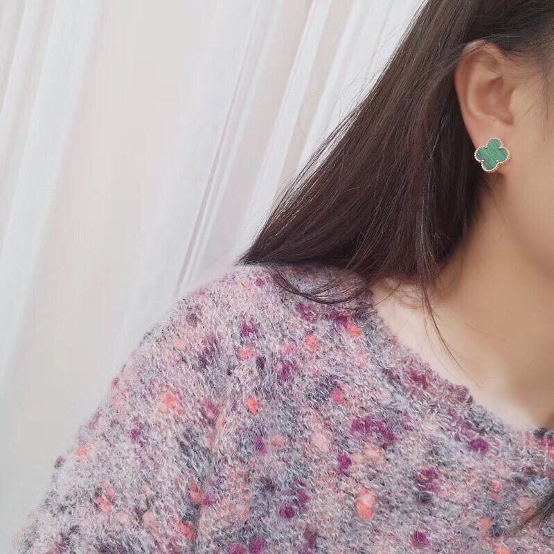 Pendientes Van Cleef Arpels Vintage Alhambra Oro amarillo con malaquita verde Oro rosa con motivo cornalina roja Diámetro 15 mm