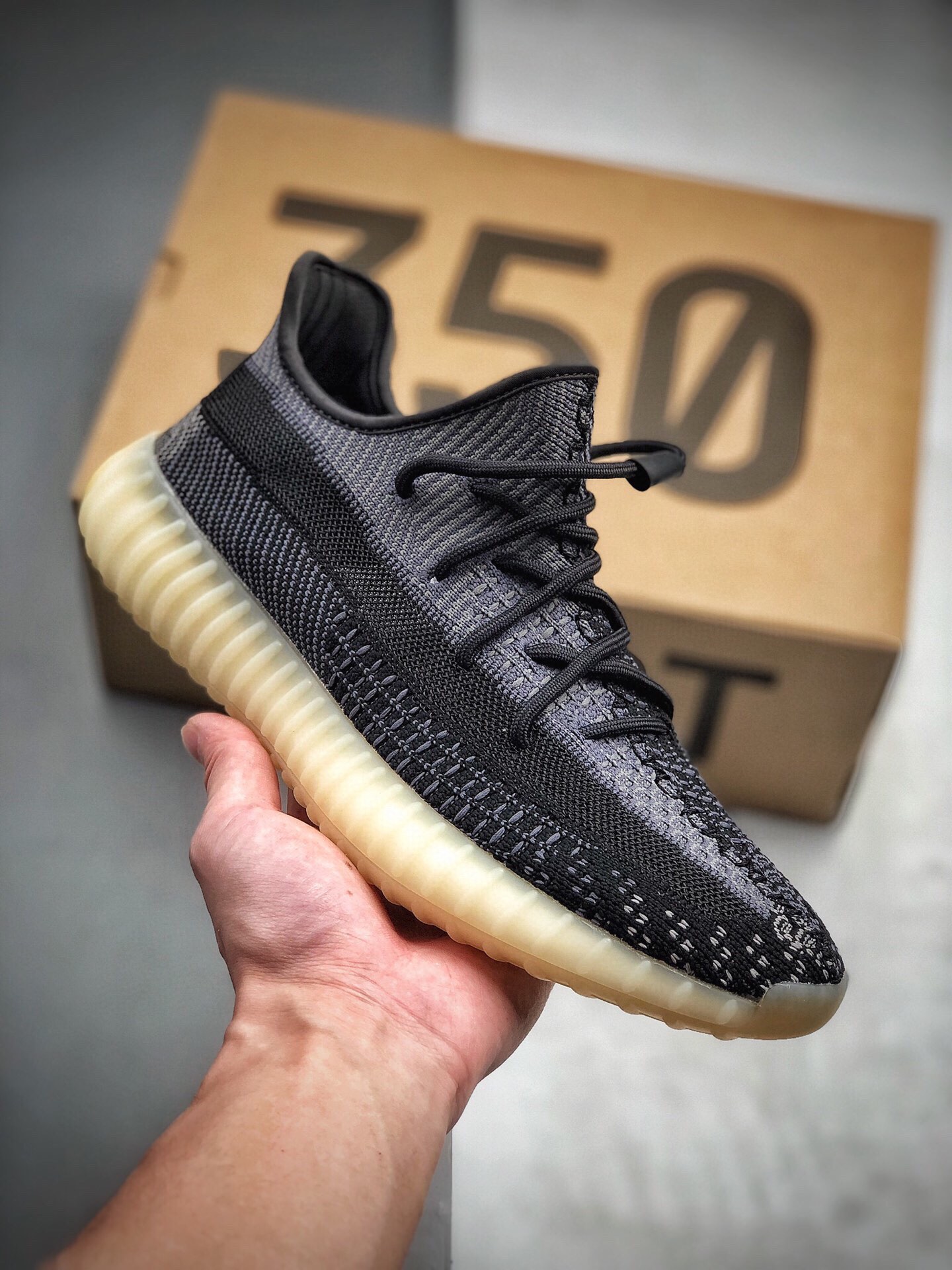 170  公司级 巴斯夫 YEEZY BOOST 350 V2 椰子 “黑芝麻”阿迪达斯 百搭轻便巴斯夫原厂大底运动慢跑鞋FZ5000