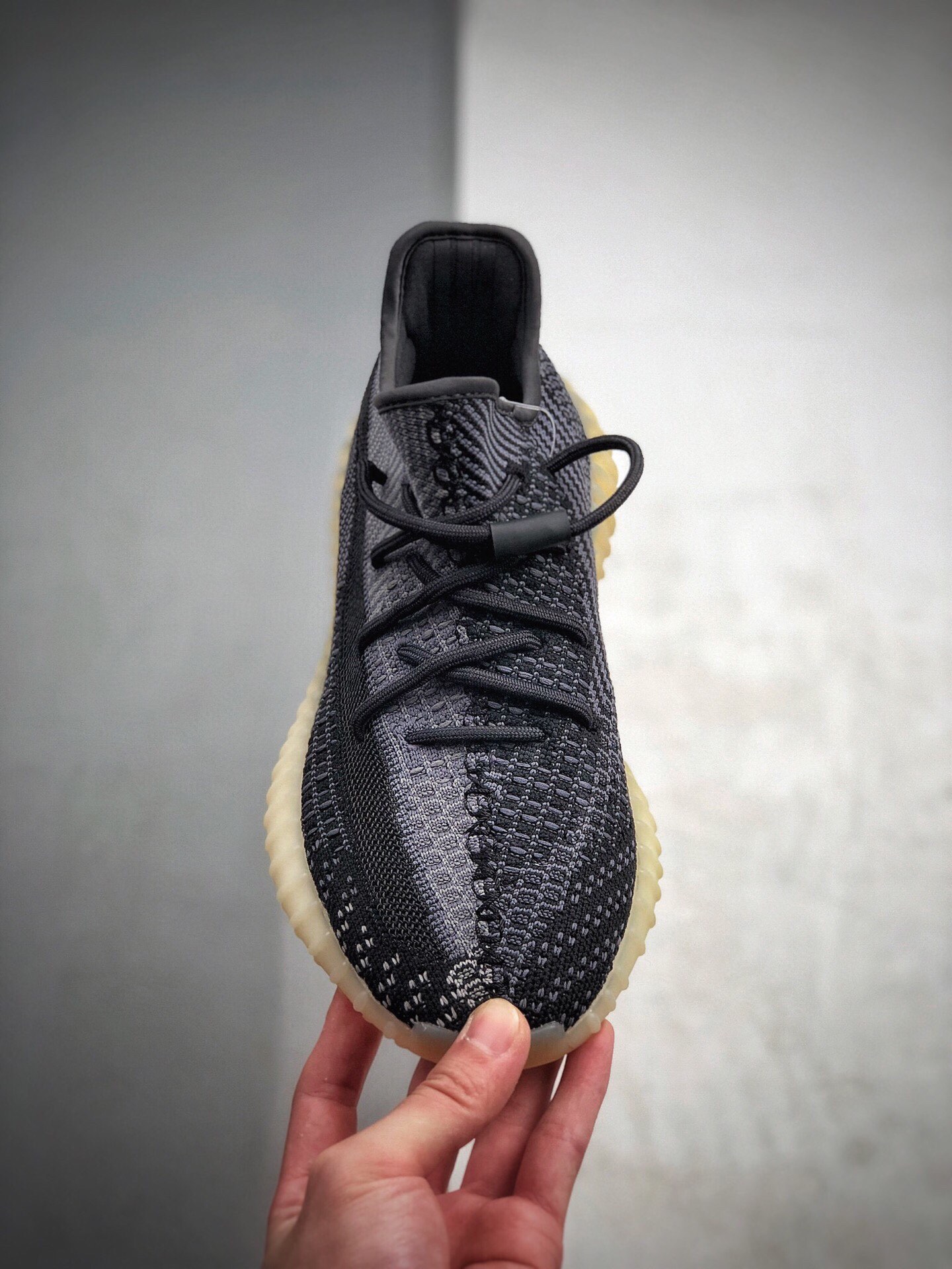 170  公司级 巴斯夫 YEEZY BOOST 350 V2 椰子 “黑芝麻”阿迪达斯 百搭轻便巴斯夫原厂大底运动慢跑鞋FZ5000