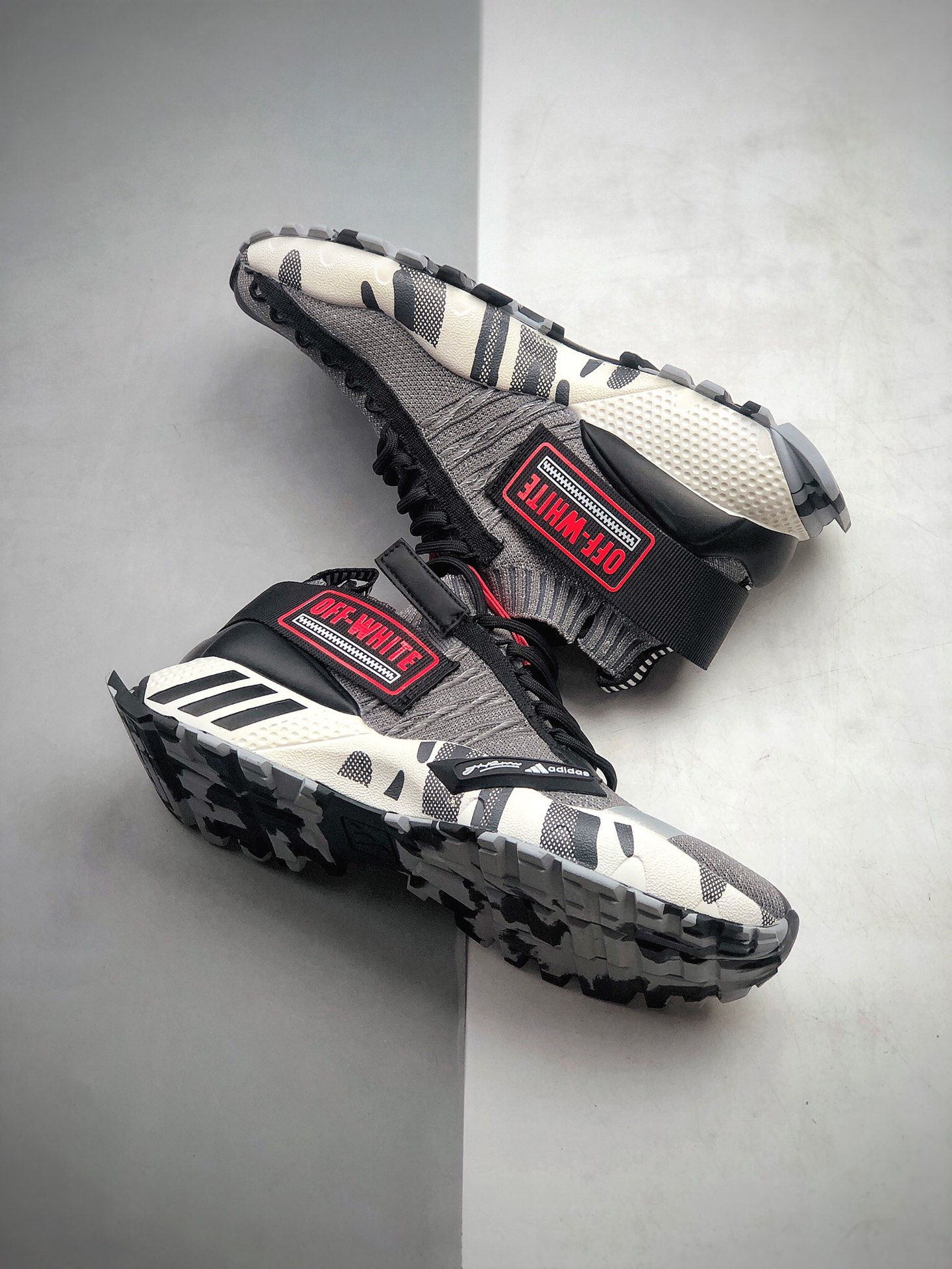 230 公司级阿迪达斯/ADIDAS OFF-VHITO CR/LW 高弹性飞织运动鞋男时尚韩版室外跑步鞋春夏季网面旅游鞋子 EF6606