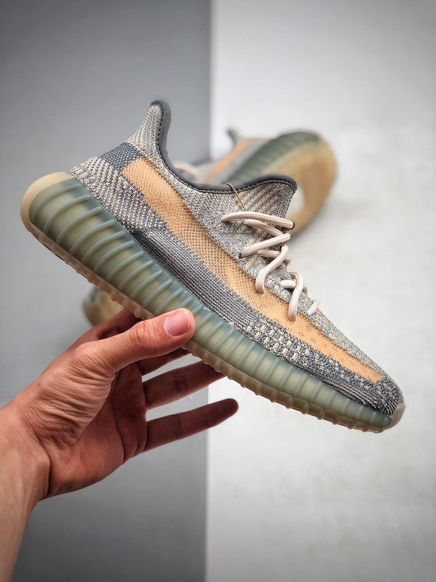 340  K13版本 独家首发   里外都能扫码 新配色首发 Yeezy 350V2  侃爷椰子350新配色  货号：FZ5421