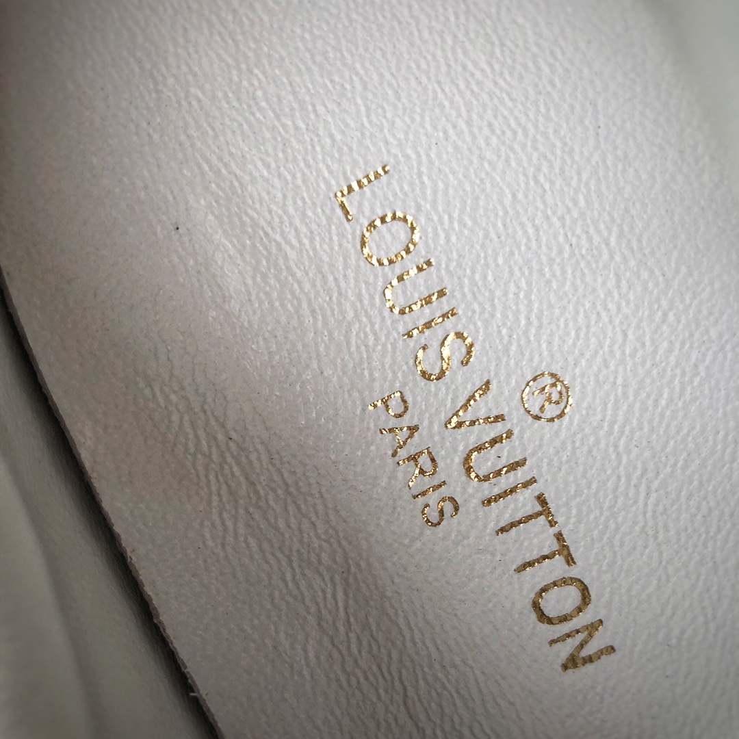 250  Louis Vuitton 奢侈单品