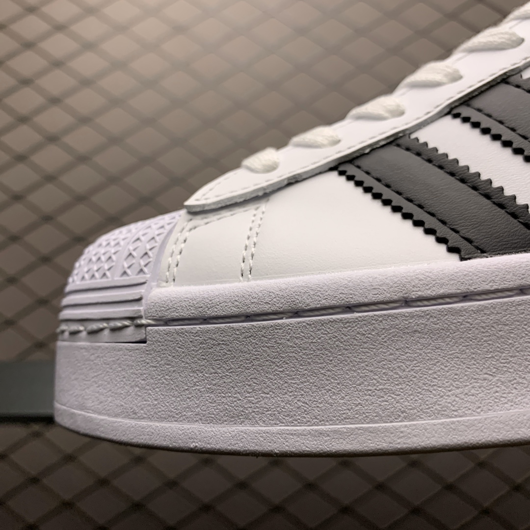 180 Adidas 阿迪达斯 Superstar Bold W 20S 最新款 贝壳头增高运动休闲板鞋 FW5771