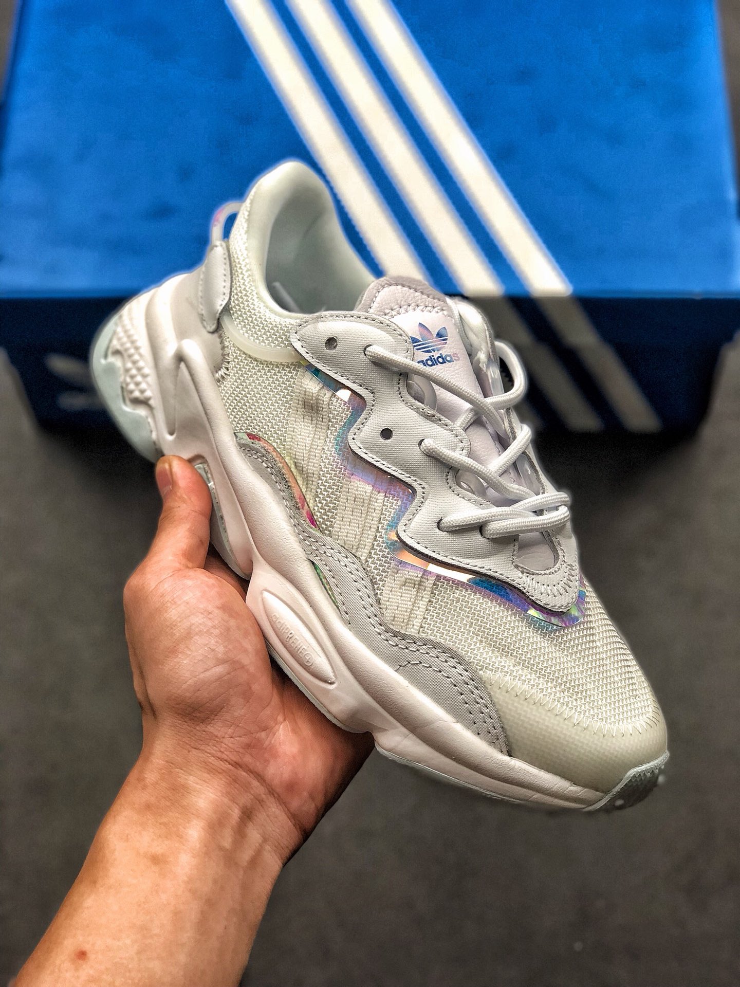 æ¯ææ¾åº AdidasOriginals Ozweego ç®çæ¤°å­ 2020å®æ¹åä¸æ­¥æ¶ ä¸å¶è3Mååå¤å¤ æ°´ç®¡èç¹é å®ä½ç¬ç«è®¢å ä¸­æçæ  åæ­¥ä¸æä¸æ¶ è´§å·ï¼EF6315 Size 