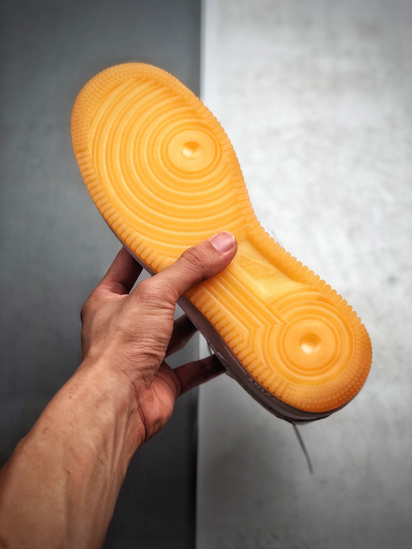 180  耐克Nike 空军一号运动休闲板鞋  货号：AO8761-981